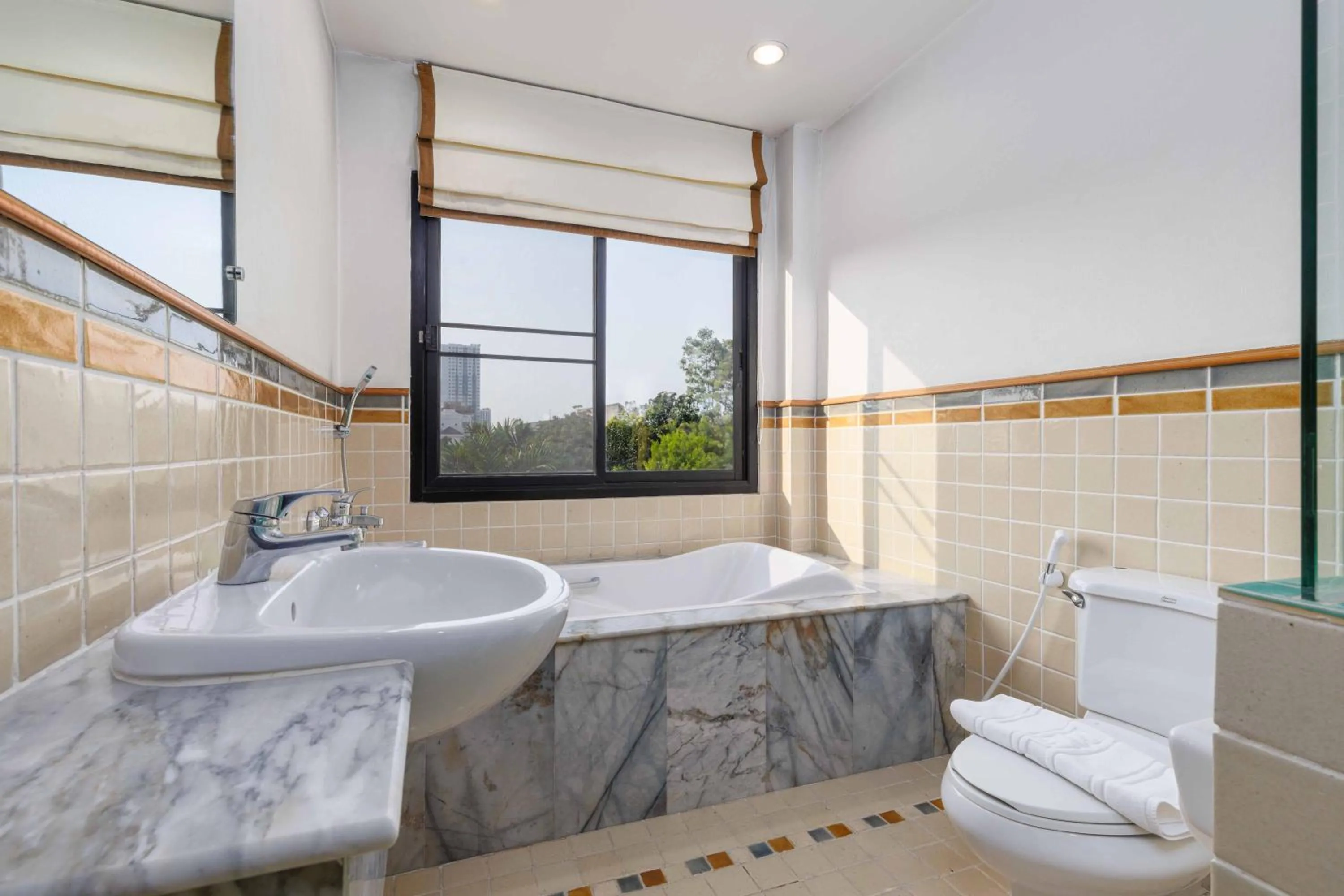 Bathroom in Charlie House Pin Klao