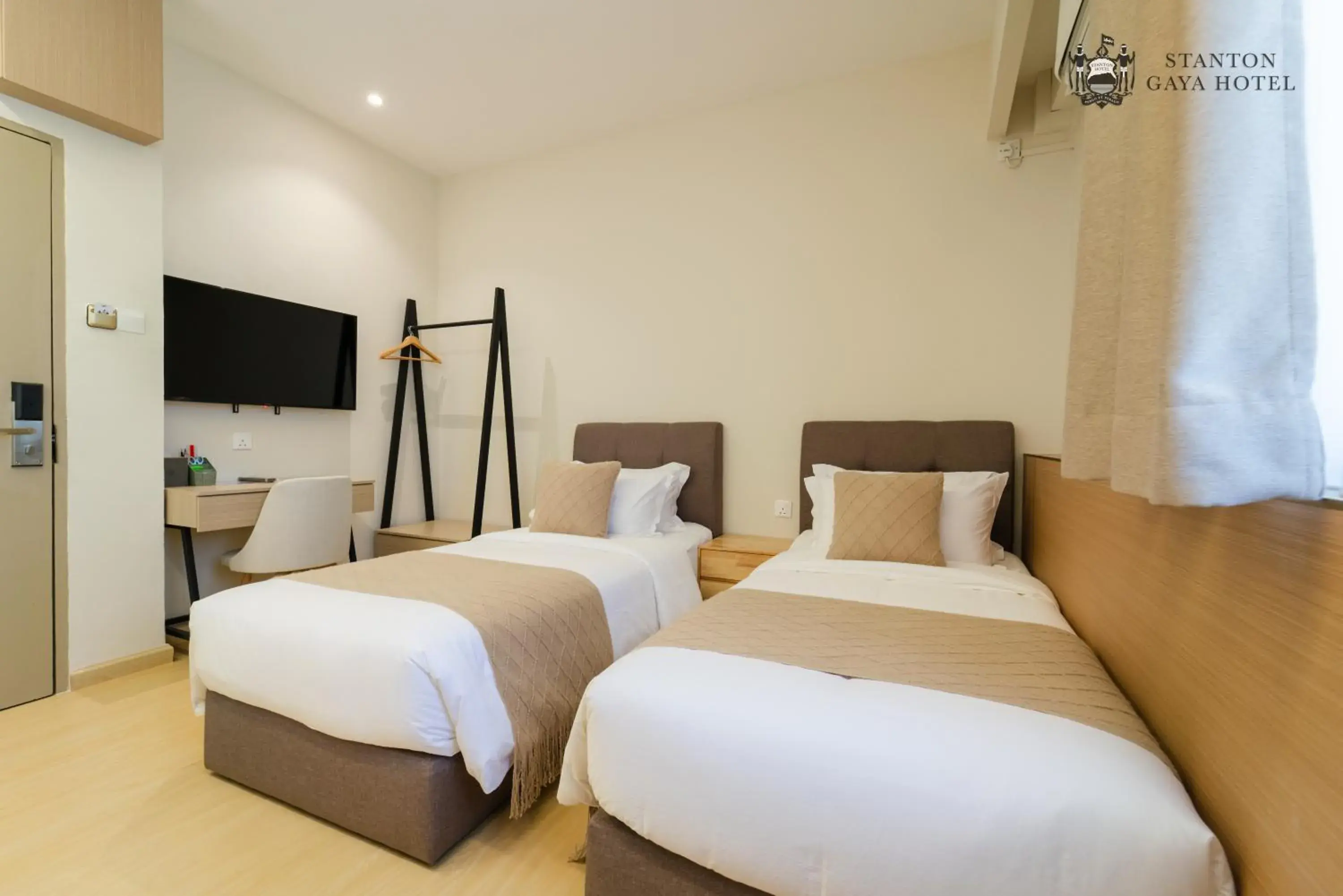 View (from property/room), Bed in Stanton Gaya Hotel View (from property/room), Bed in Stanton Gaya Hotel