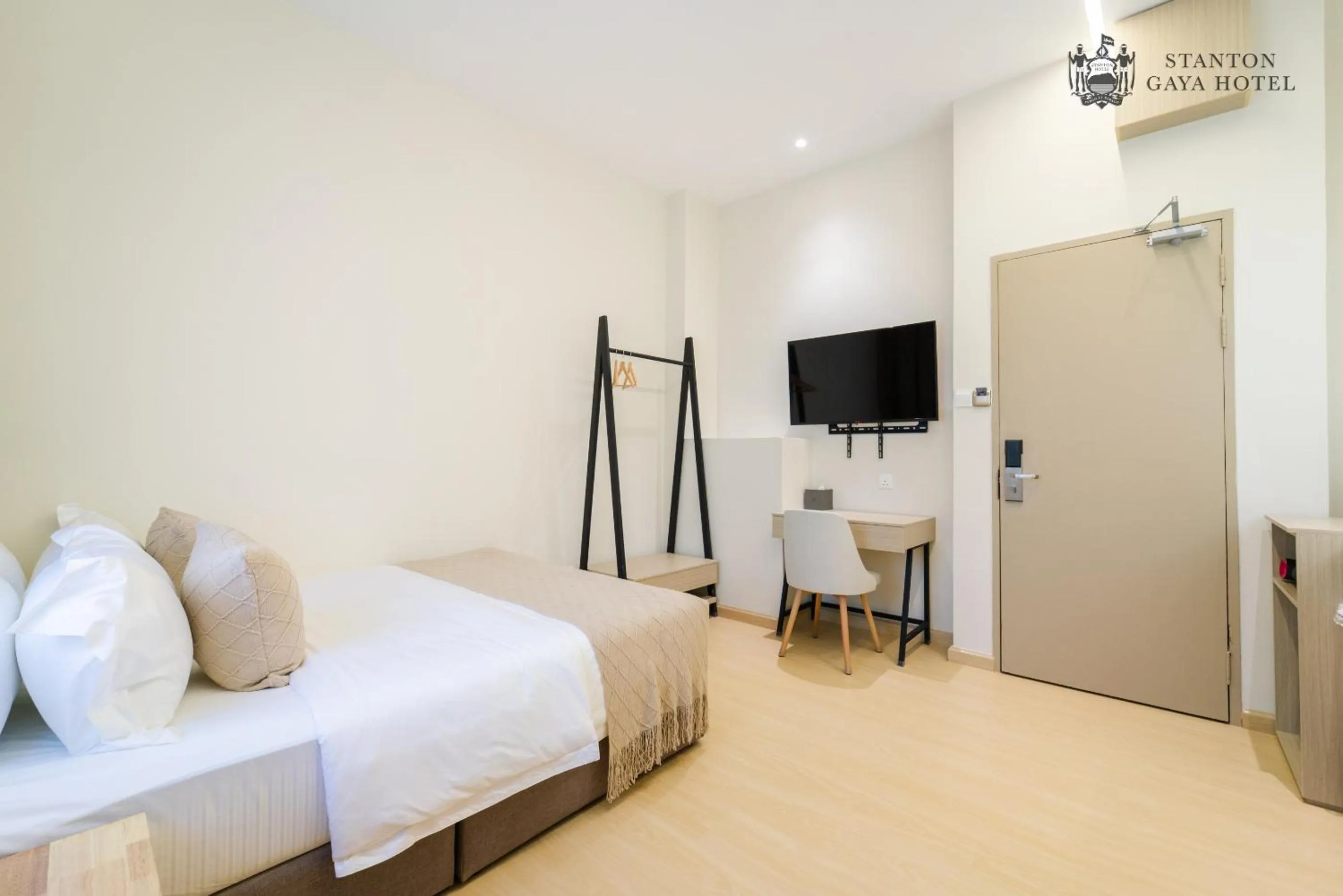 Bed in Stanton Gaya Hotel