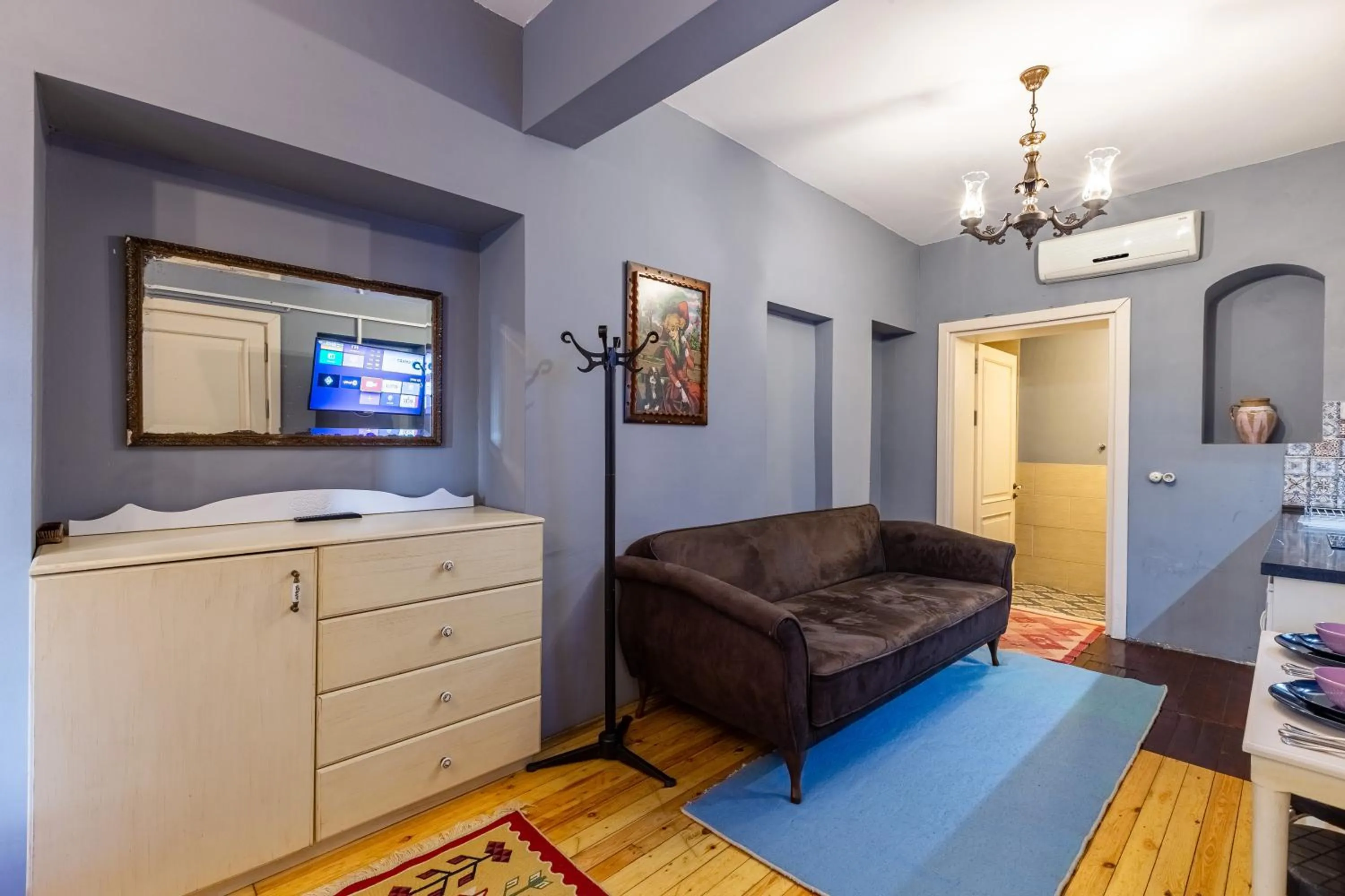 Seating area in Ali Pasha Apartment