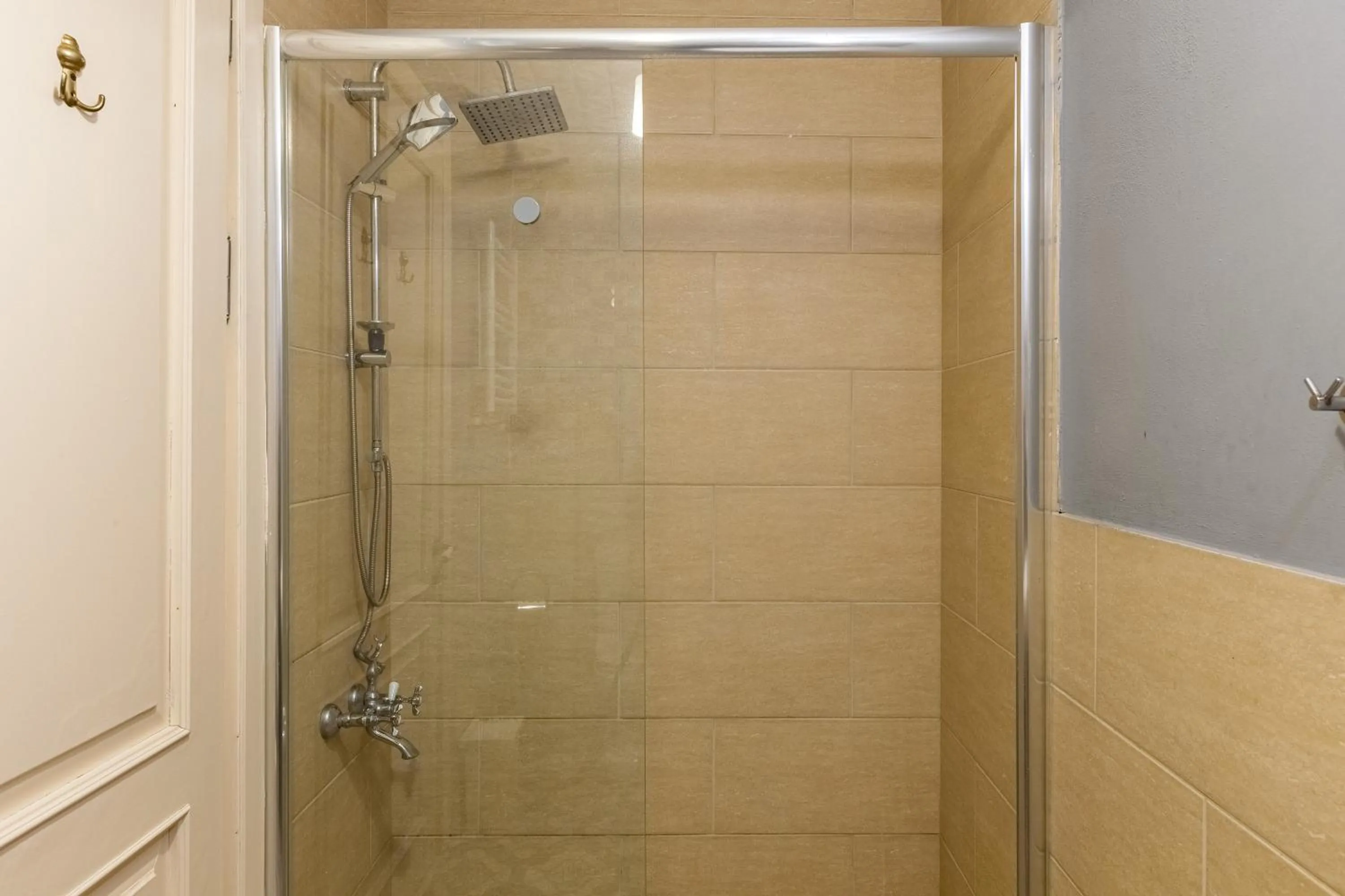 Bathroom in Ali Pasha Apartment