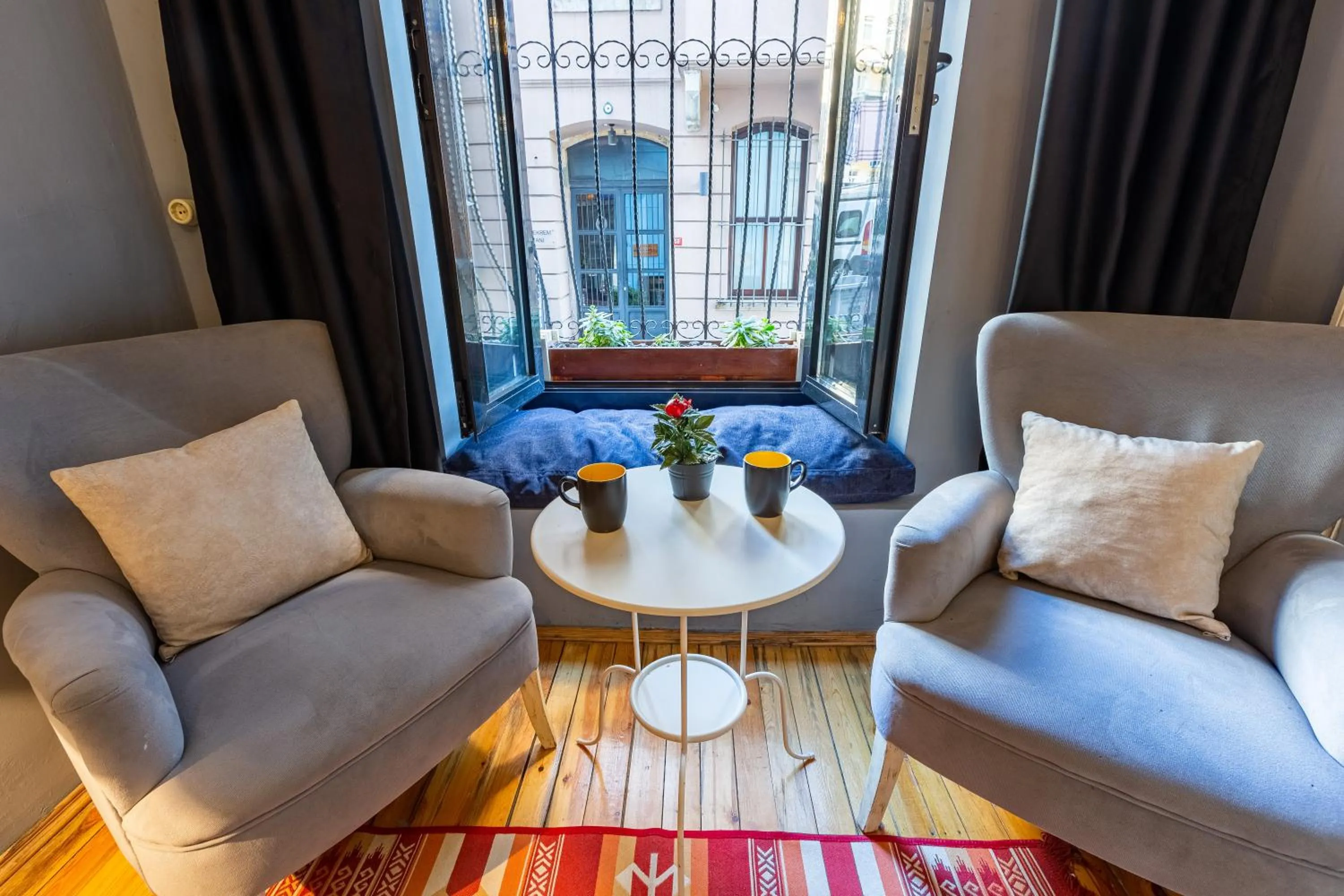 Seating area in Ali Pasha Apartment