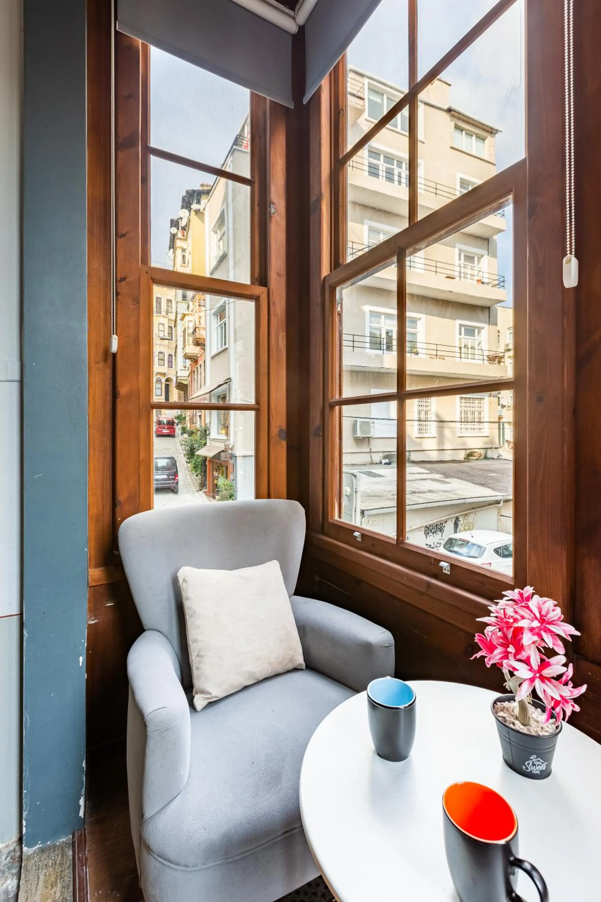 Street view in Ali Pasha Apartment