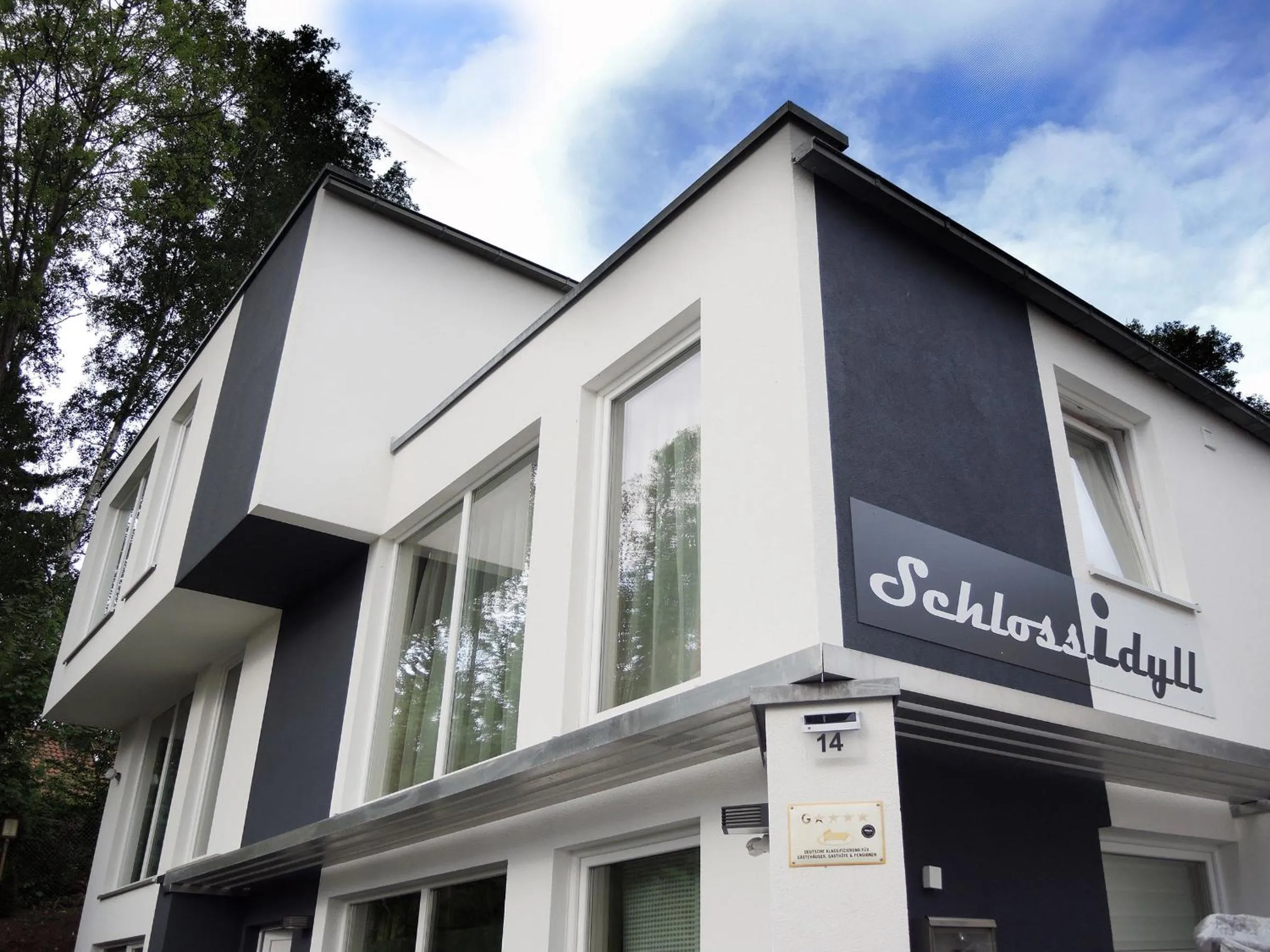 Facade/entrance in Pension Schlossidyll