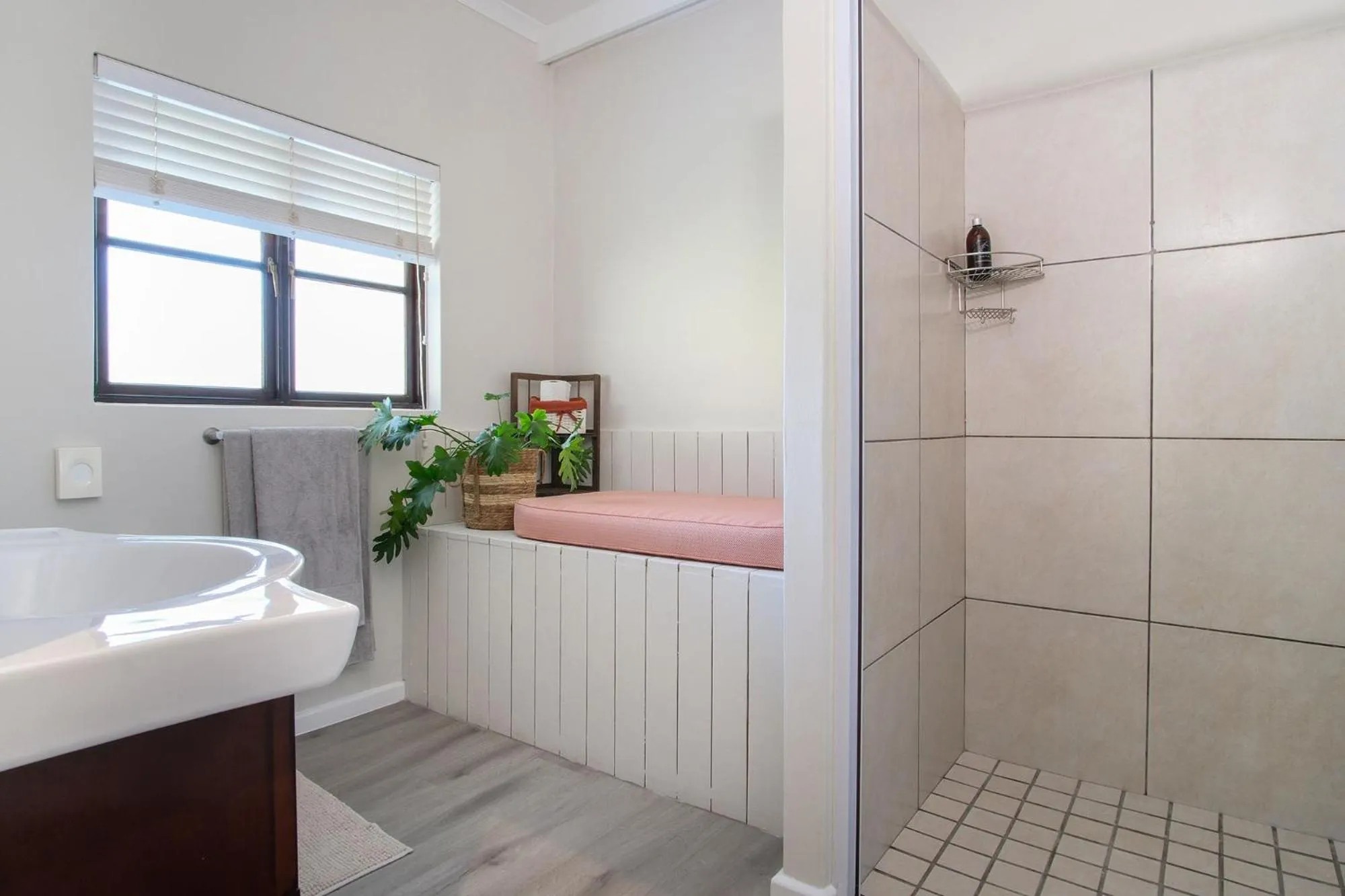 Bathroom in High Season Farm Luxury Cottages