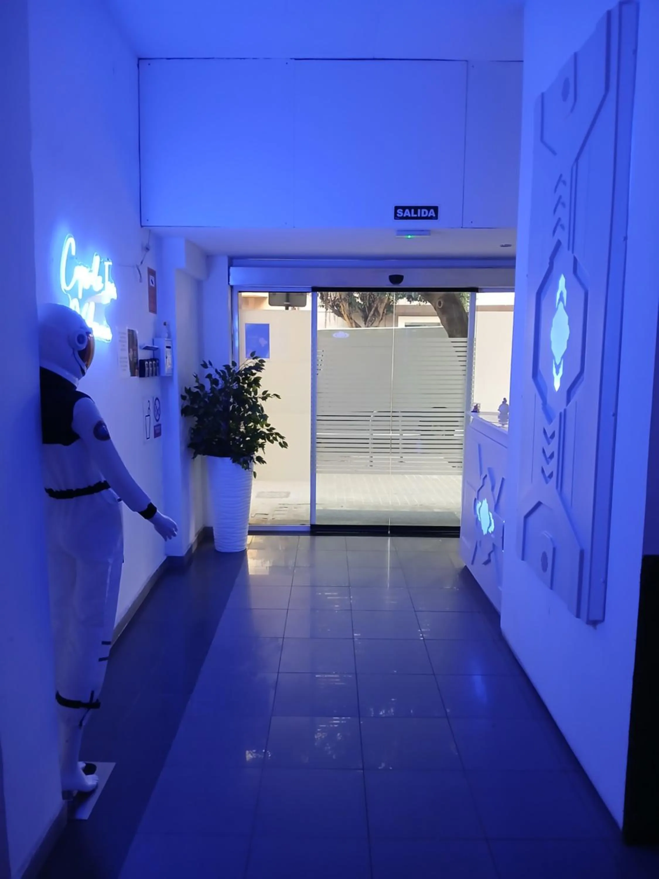 Lobby or reception in CAPSULE INN VALENCIA Hostel