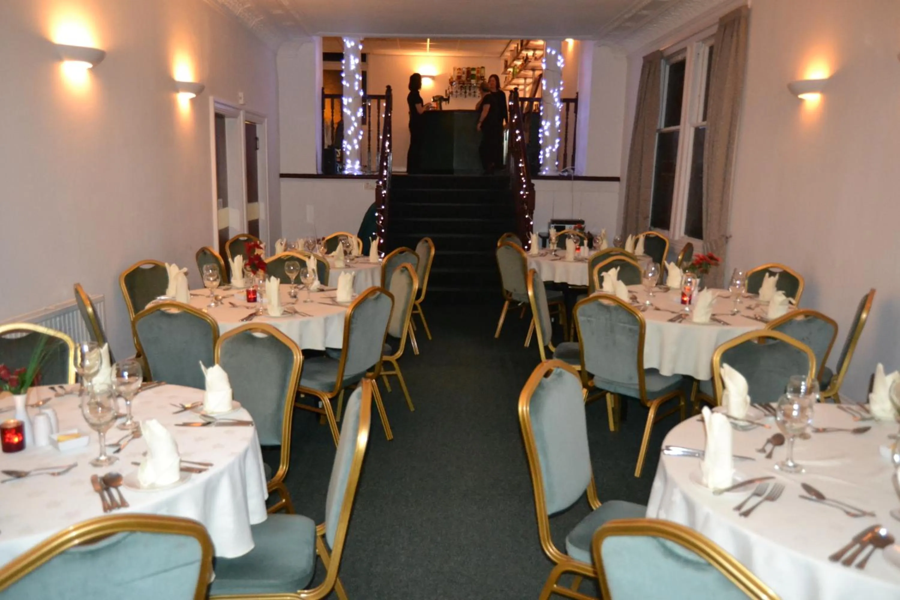 Restaurant/places to eat in The Victoria Hotel