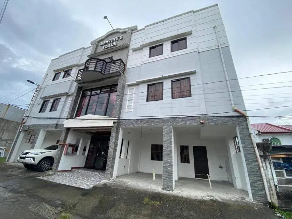 Property building in DESTINY'S PLACE HOTEL - STAY COOL THIS SUMMER! COLD ROOMS!! CHEAPEST RATE! NEAR ROBINSONs XENTRO MALL!! Property building in DESTINY'S PLACE HOTEL - STAY COOL THIS SUMMER! COLD ROOMS!! CHEAPEST RATE! NEAR ROBINSONs XENTRO MALL!!