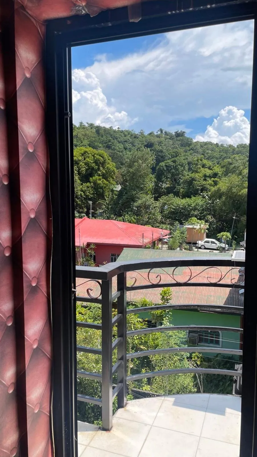 Day in DESTINY'S PLACE HOTEL - STAY COOL THIS SUMMER! COLD ROOMS!! CHEAPEST RATE! NEAR ROBINSONs XENTRO MALL!!