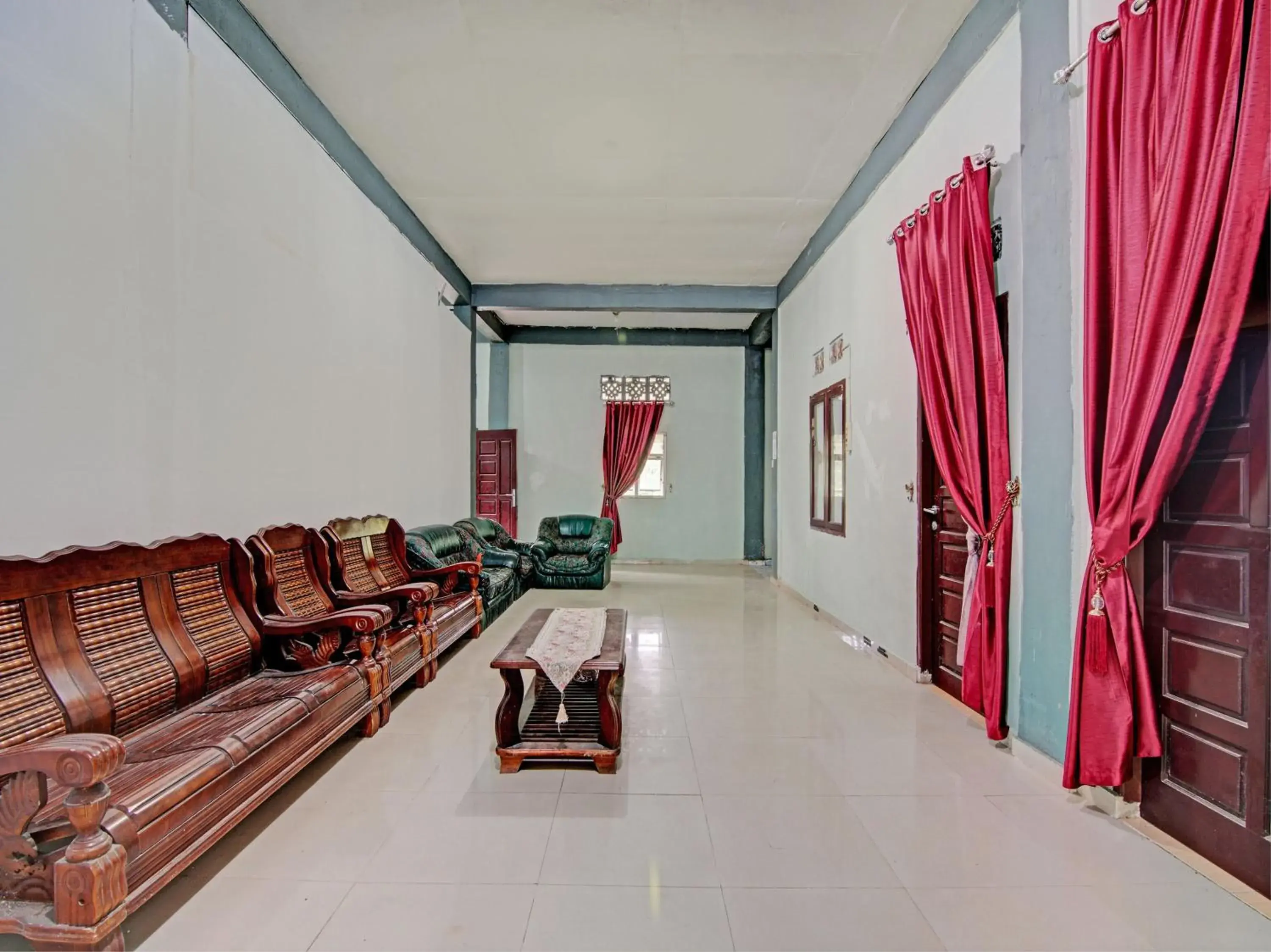 Lobby or reception in Hotel O Meranti HomestayNearJembatan Siak Lobby or reception in Hotel O Meranti HomestayNearJembatan Siak