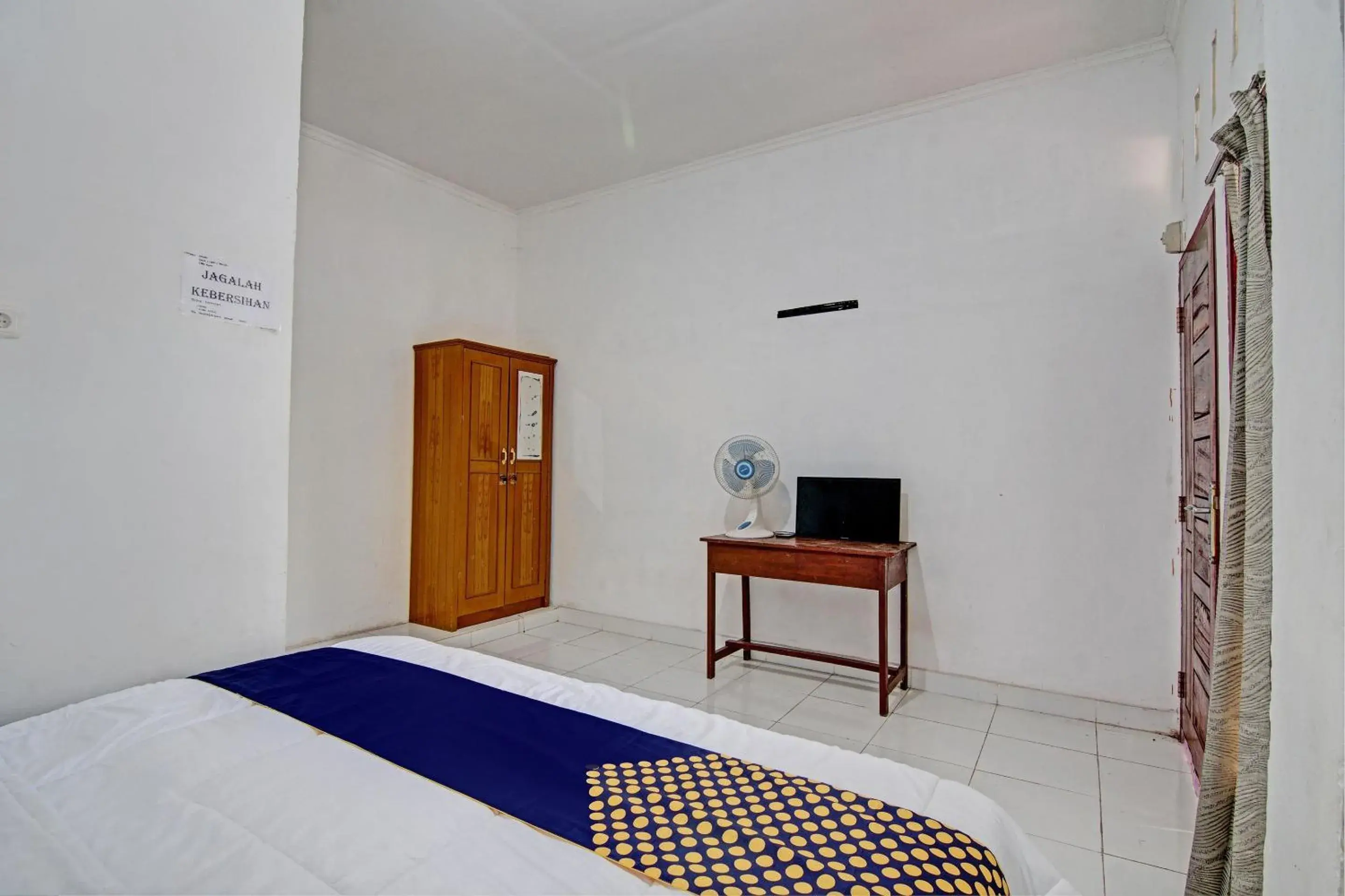 Bedroom, Bed in Hotel O Meranti HomestayNearJembatan Siak Bedroom, Bed in Hotel O Meranti HomestayNearJembatan Siak