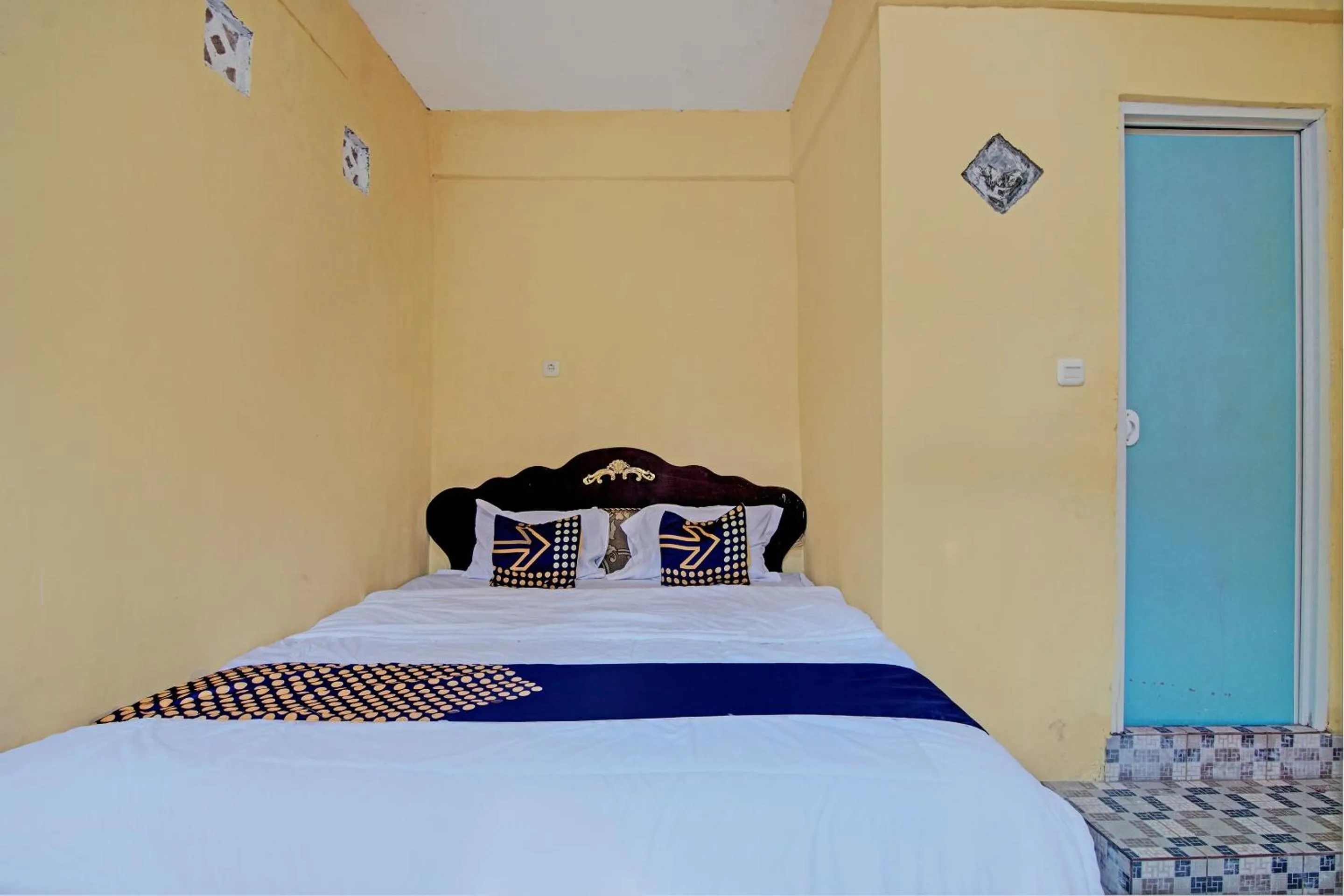 Bedroom, Bed in Hotel O Meranti HomestayNearJembatan Siak