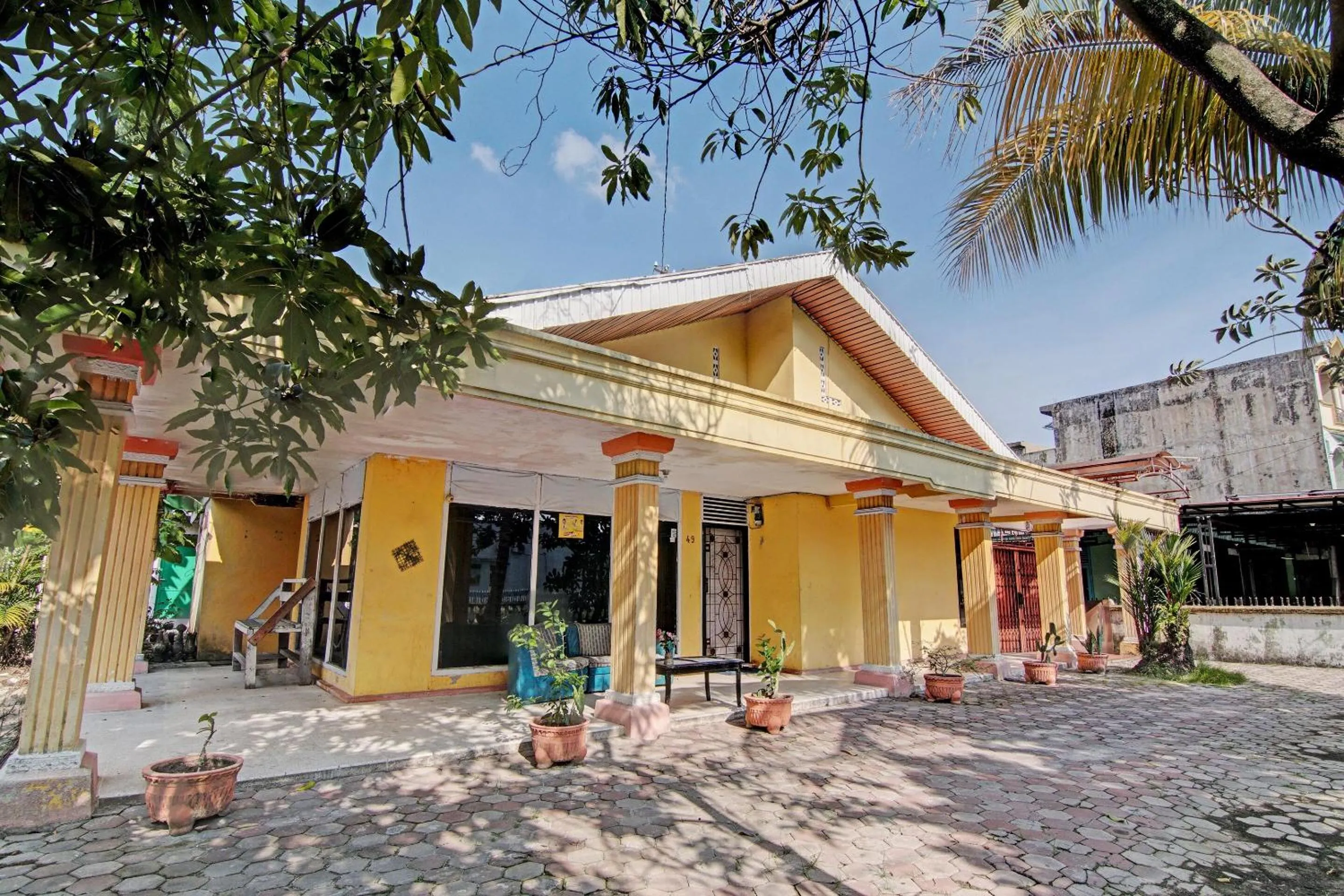 Facade/entrance in Hotel O Meranti HomestayNearJembatan Siak