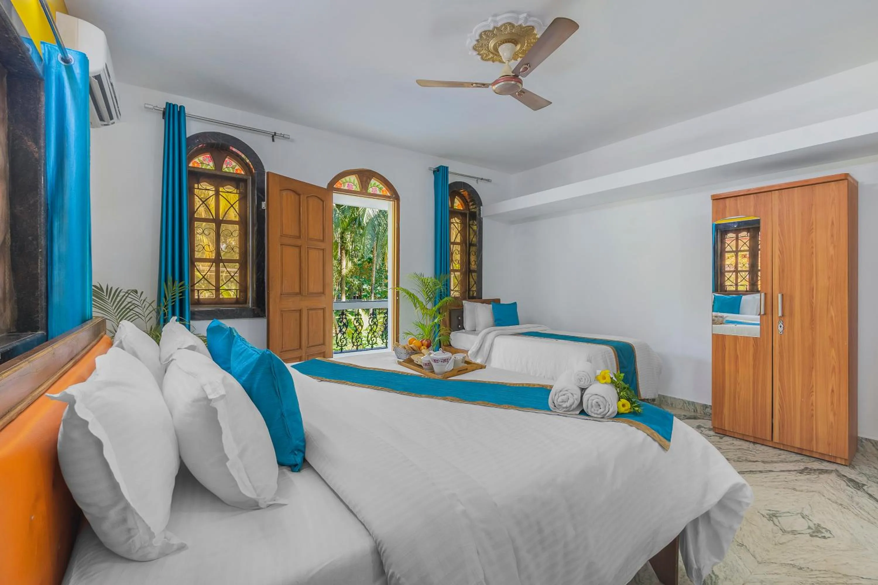 Bird's eye view, Bed in The Sequeira Goa