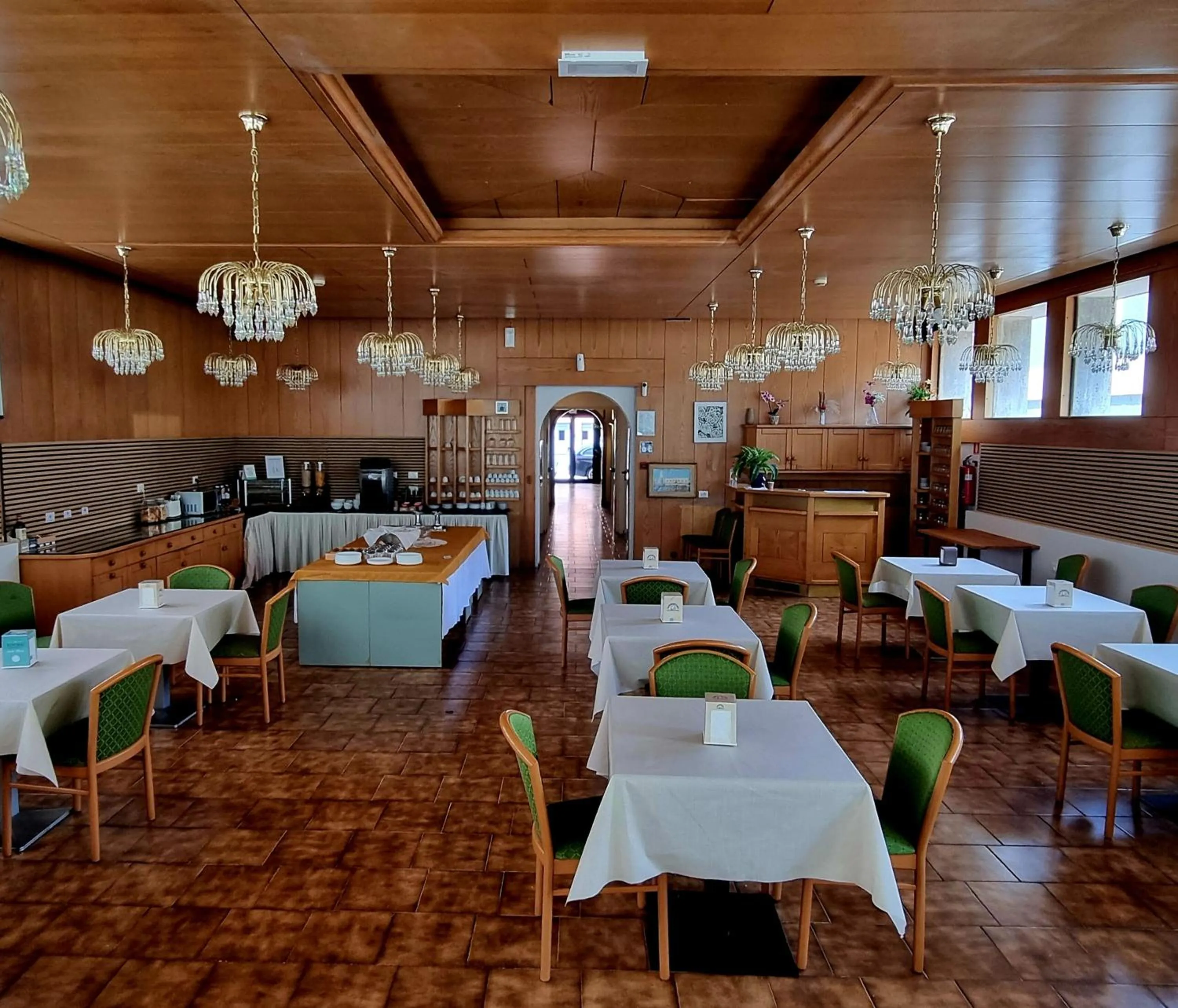 Restaurant/places to eat in Camelia Rooms Venice Guesthouse