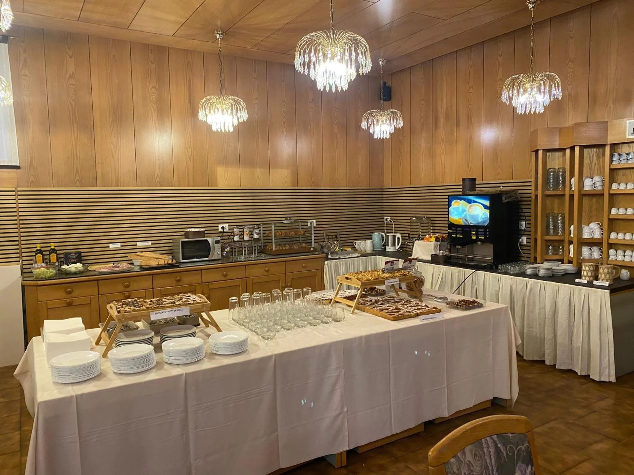 Restaurant/places to eat in Camelia Rooms Venice Guesthouse