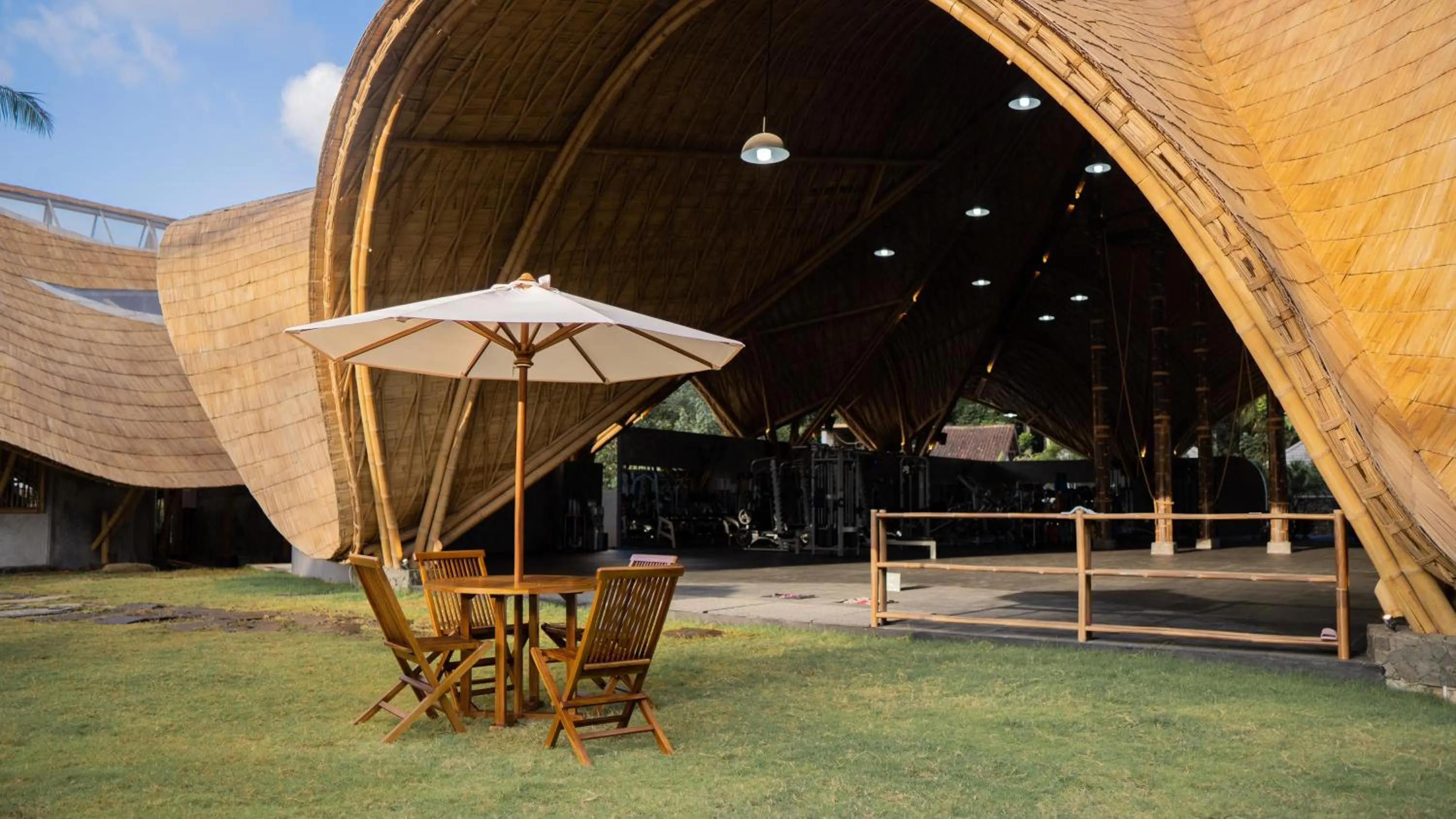 Fitness centre/facilities in Reset Lombok Hotel