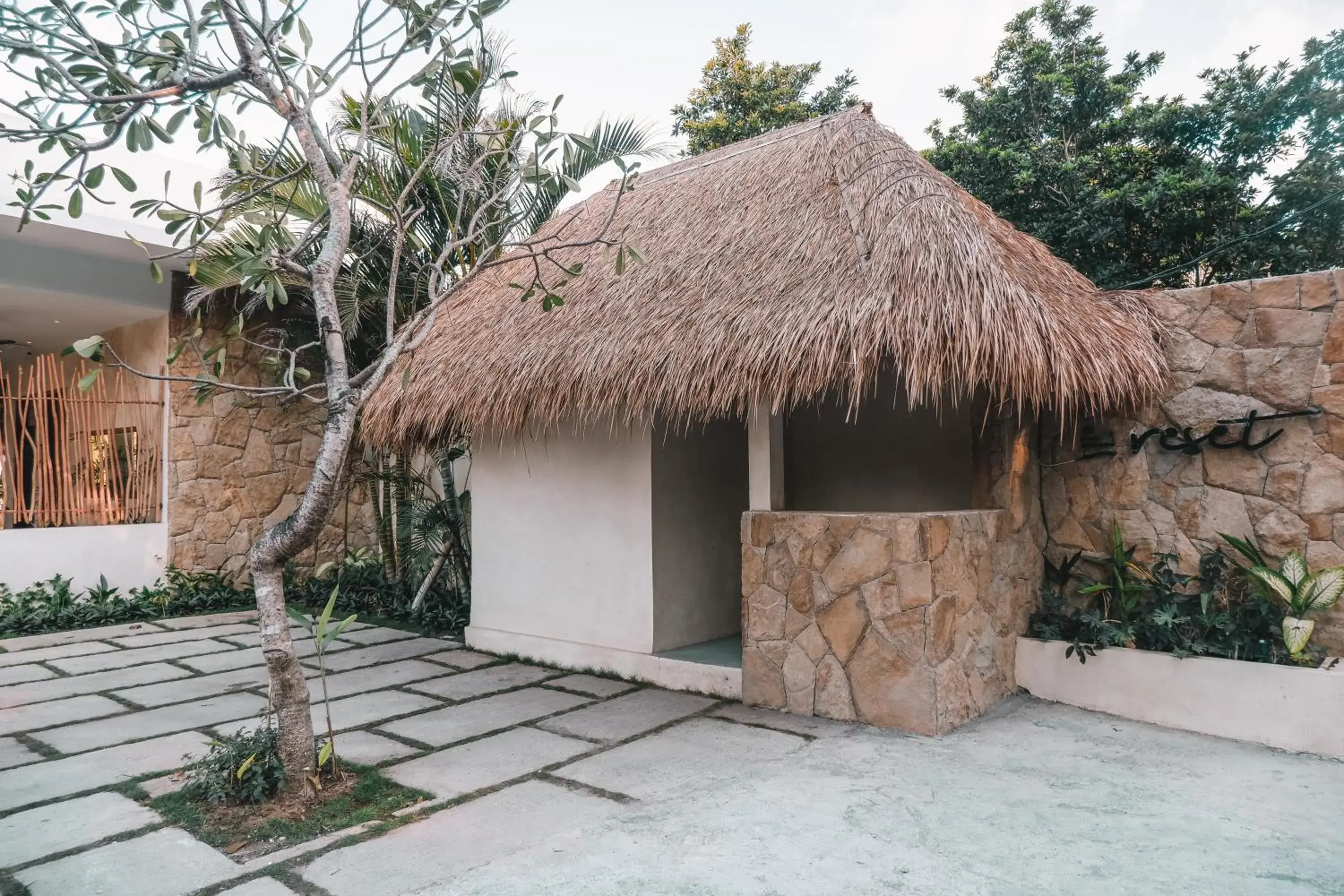 Property building in Reset Lombok Hotel Property building in Reset Lombok Hotel