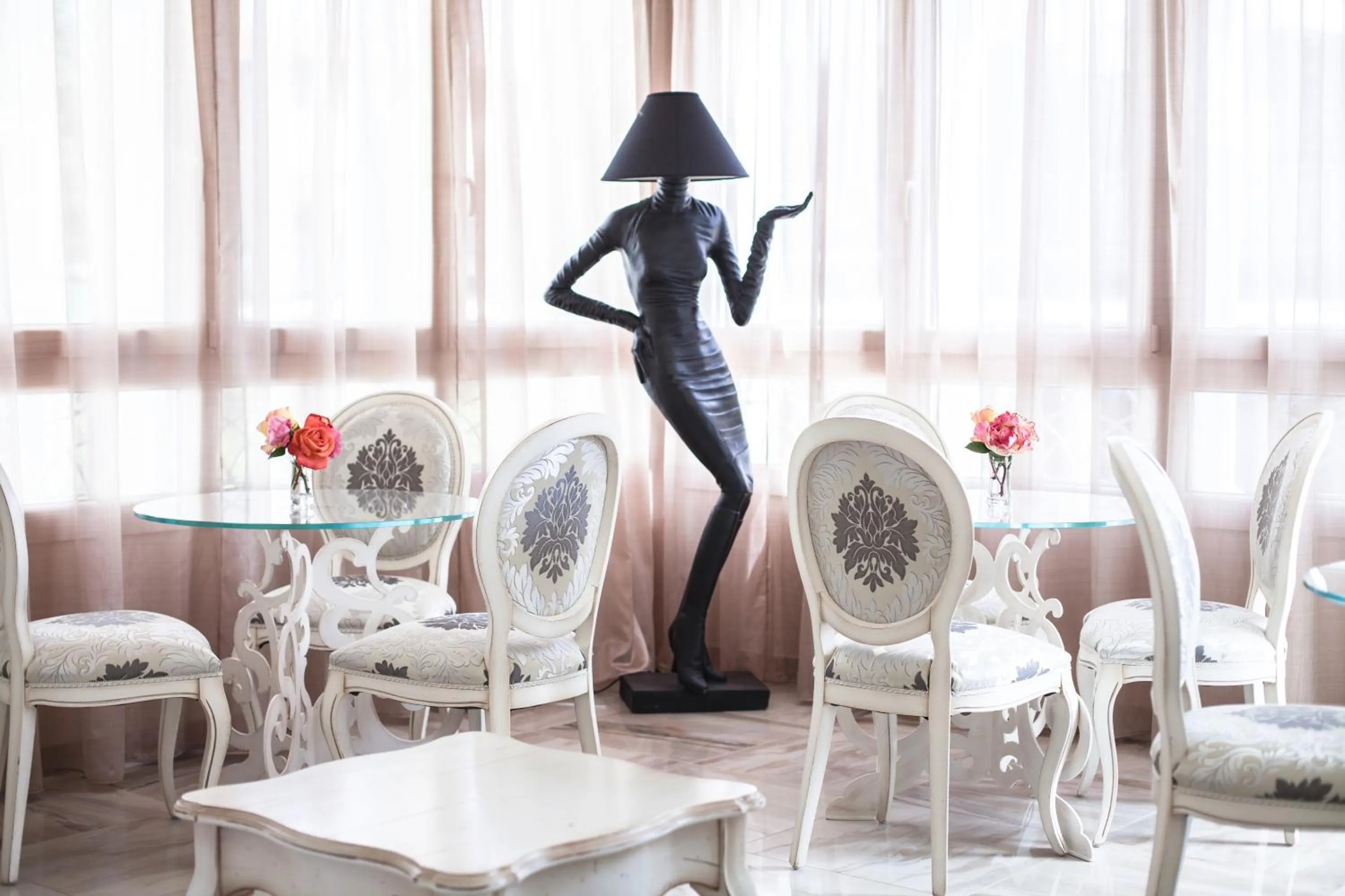 Library in Princier Fine Resort & SPA