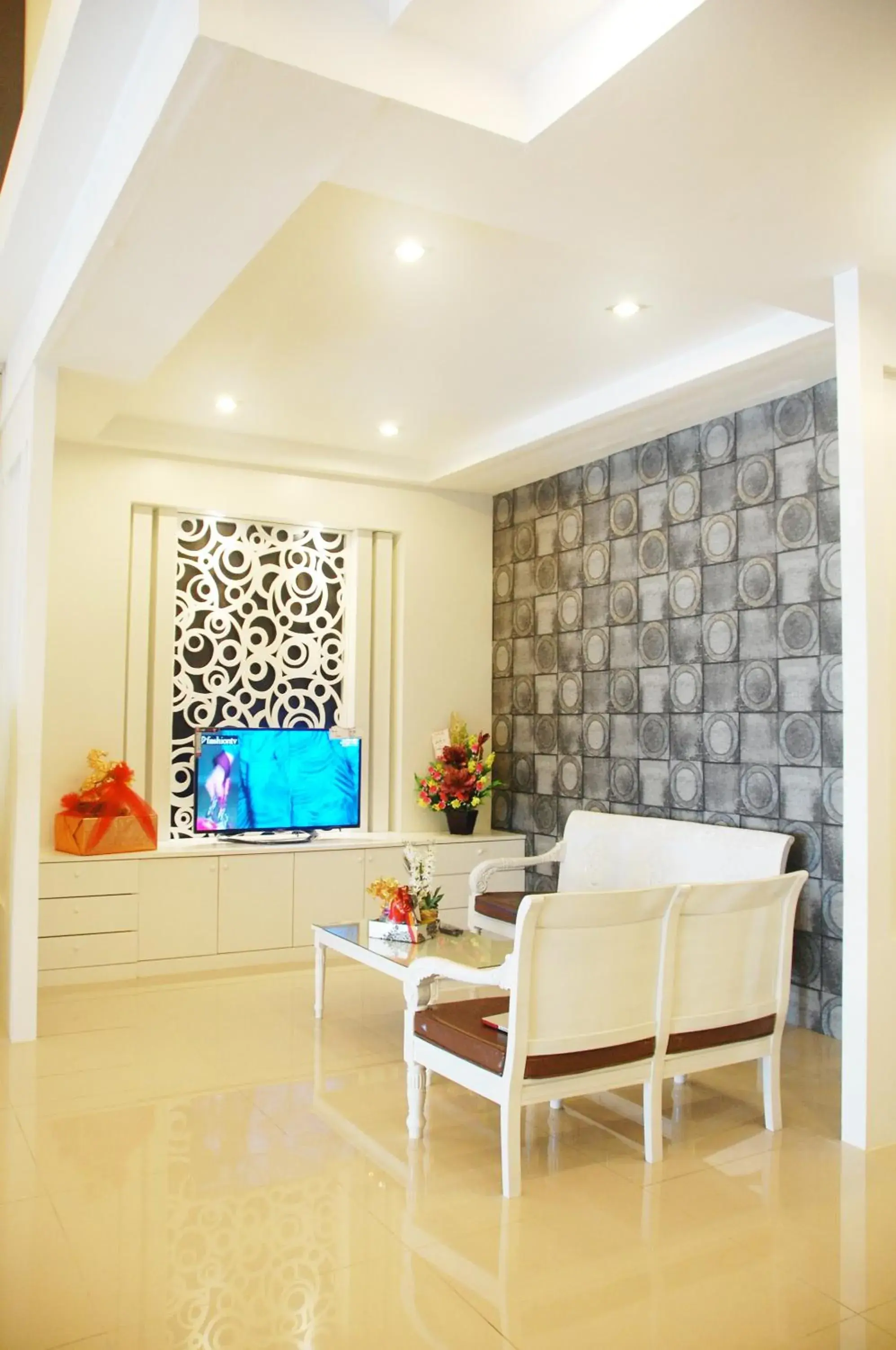 Lobby or reception in Gandhi Inn Lobby or reception in Gandhi Inn