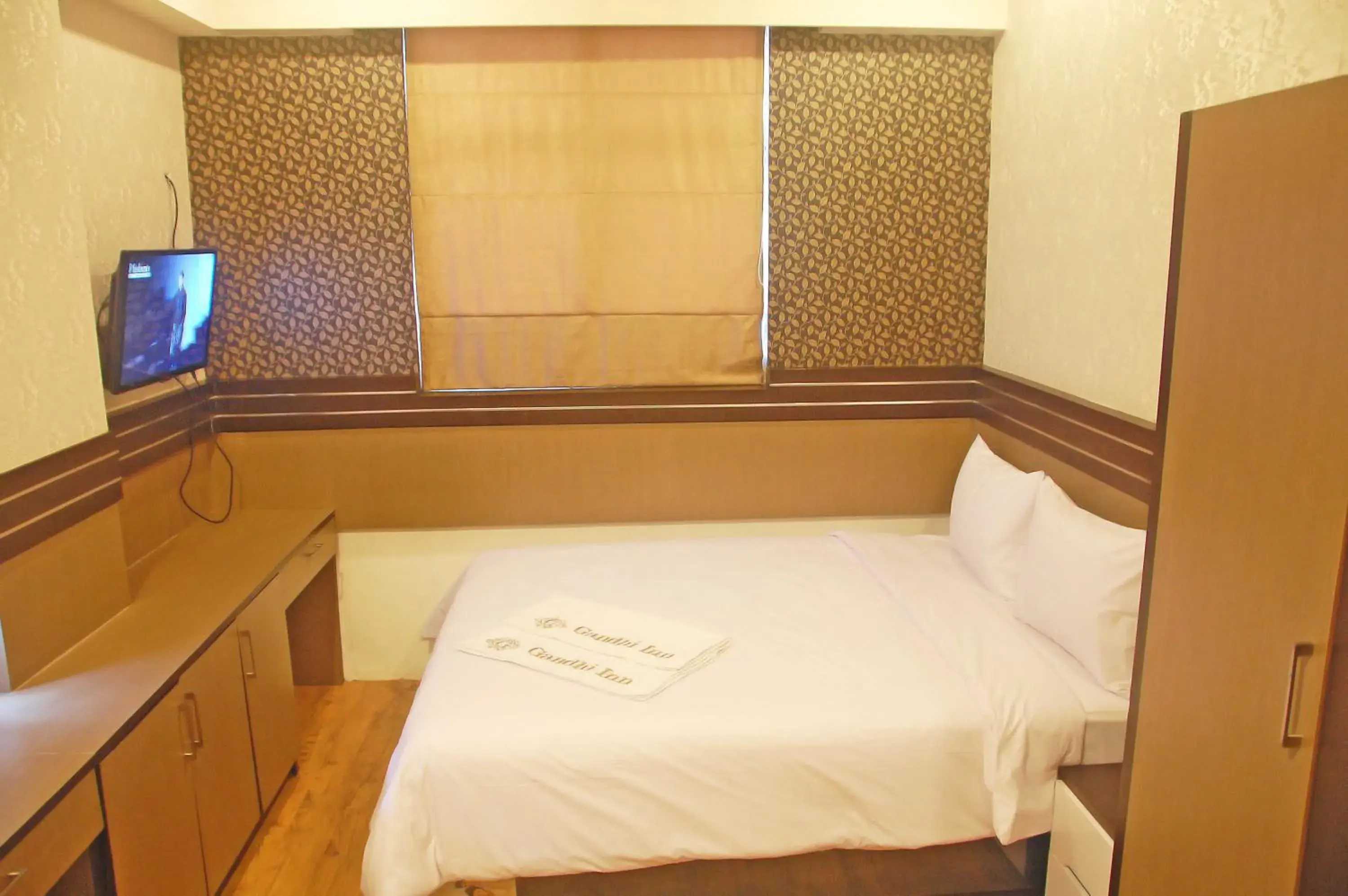 Bed in Gandhi Inn Bed in Gandhi Inn