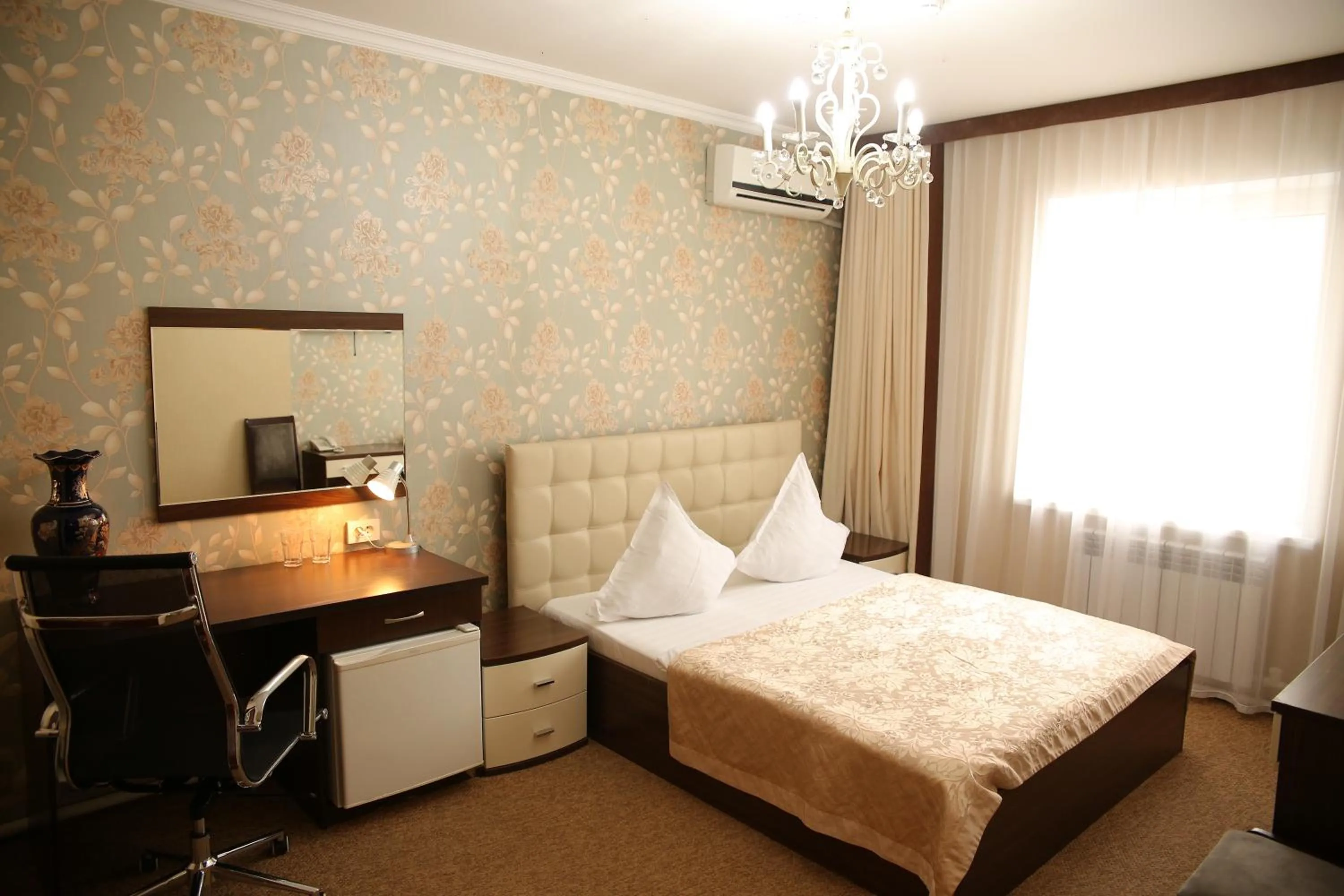 Sweet Home Hotel