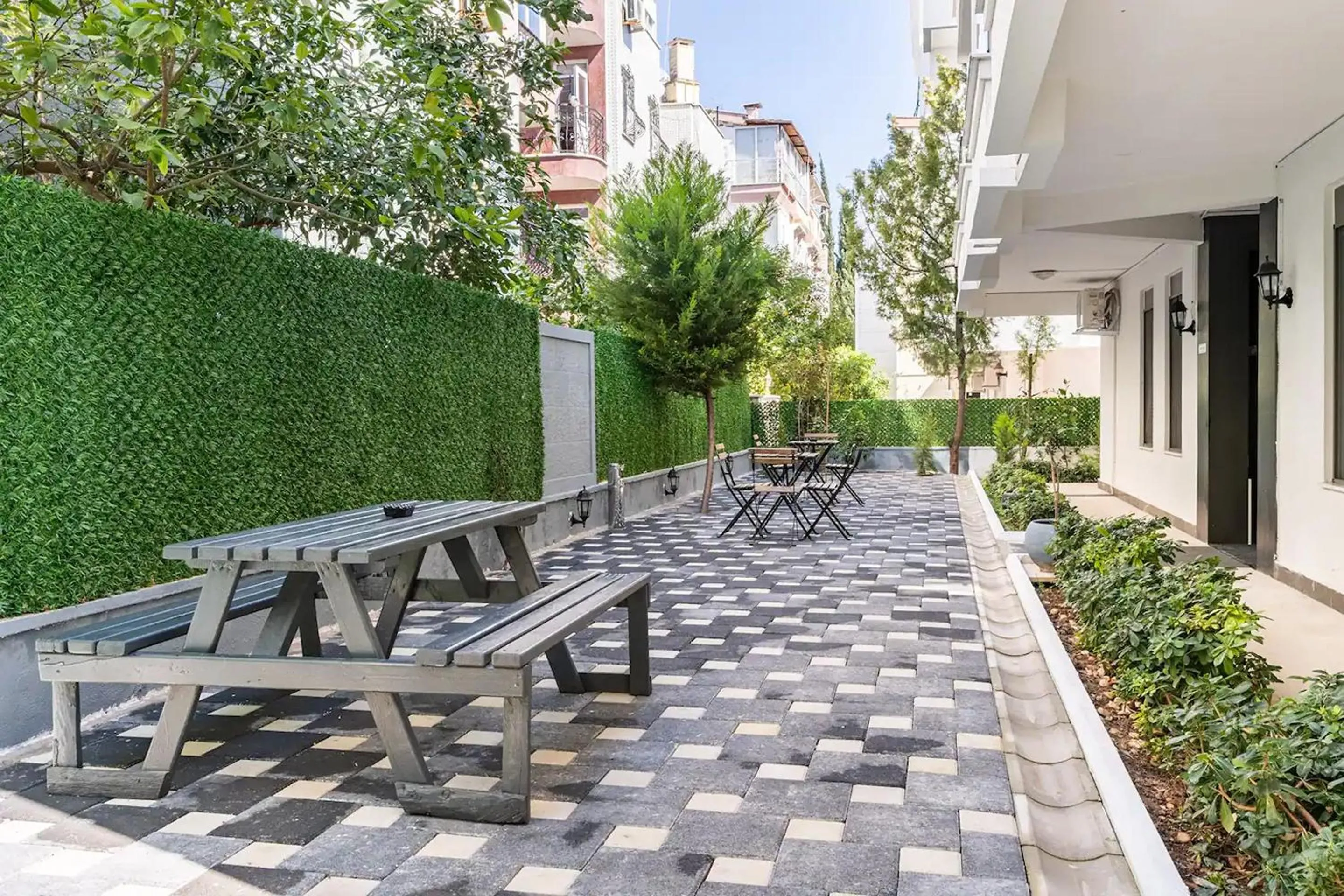 Garden in Loi Suite