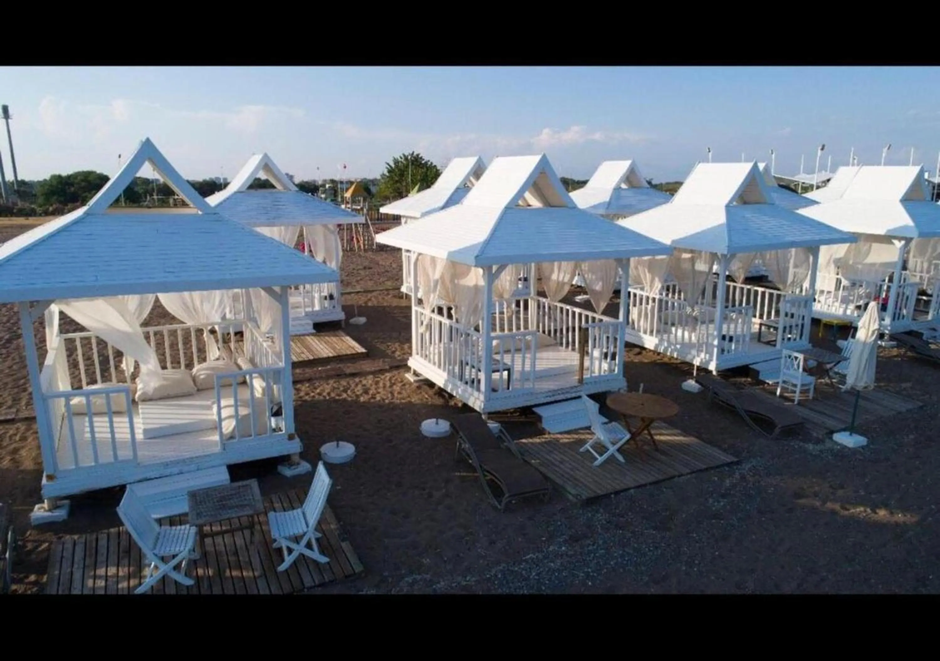 Beach in Loi Suite