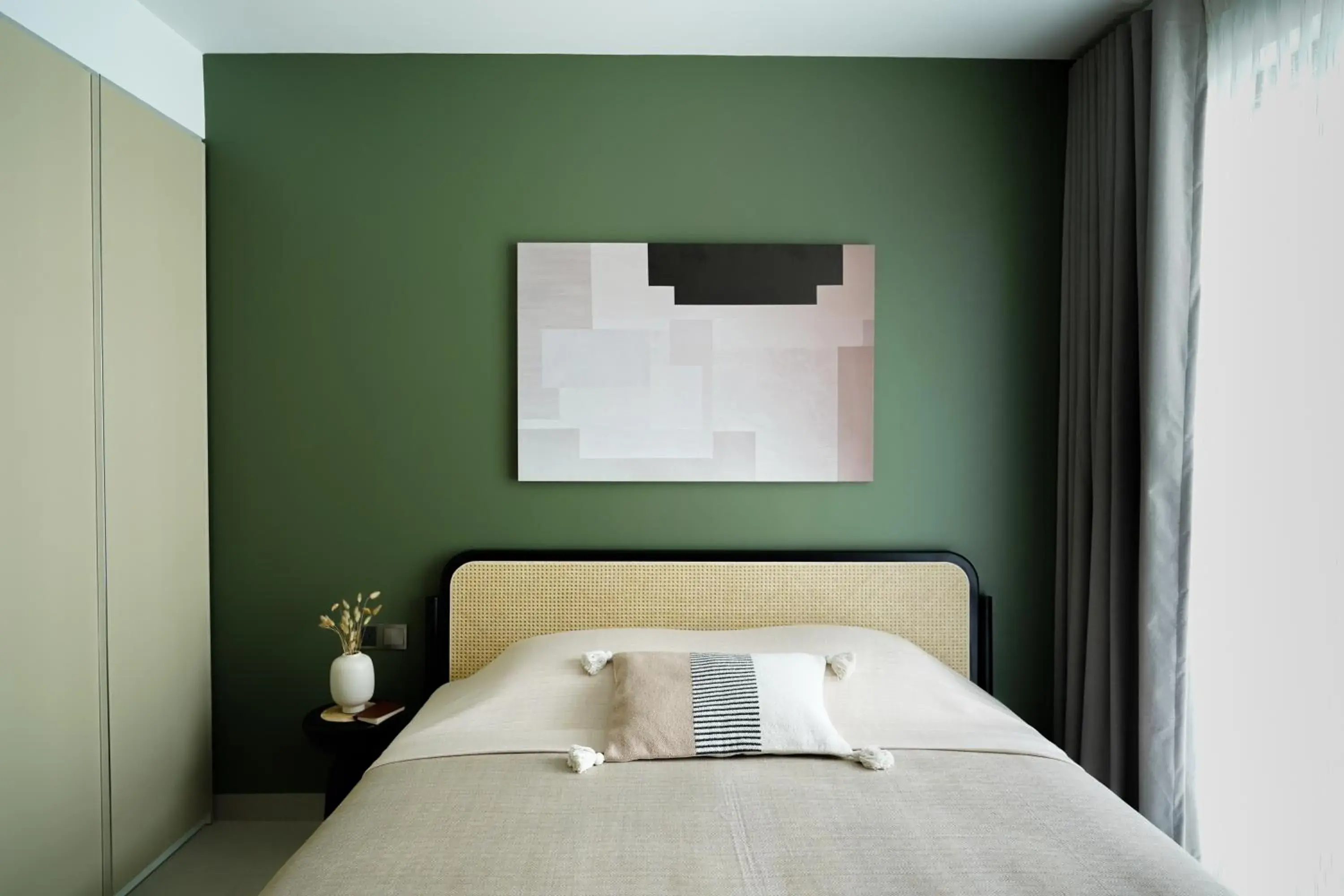 Bed in Velea@Rose Apple Square Bed in Velea@Rose Apple Square