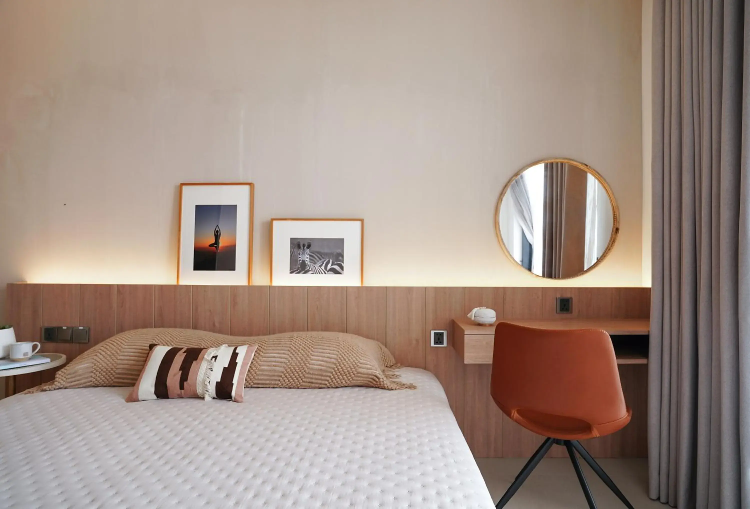 Bed in Velea@Rose Apple Square Bed in Velea@Rose Apple Square