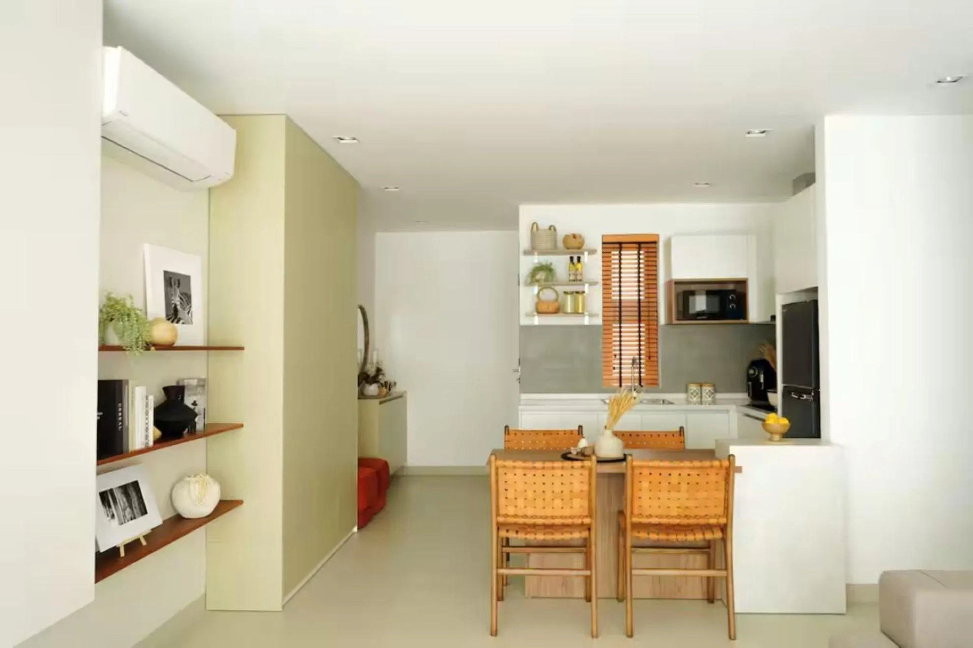 Kitchen or kitchenette in Velea at Rose Apple Square
