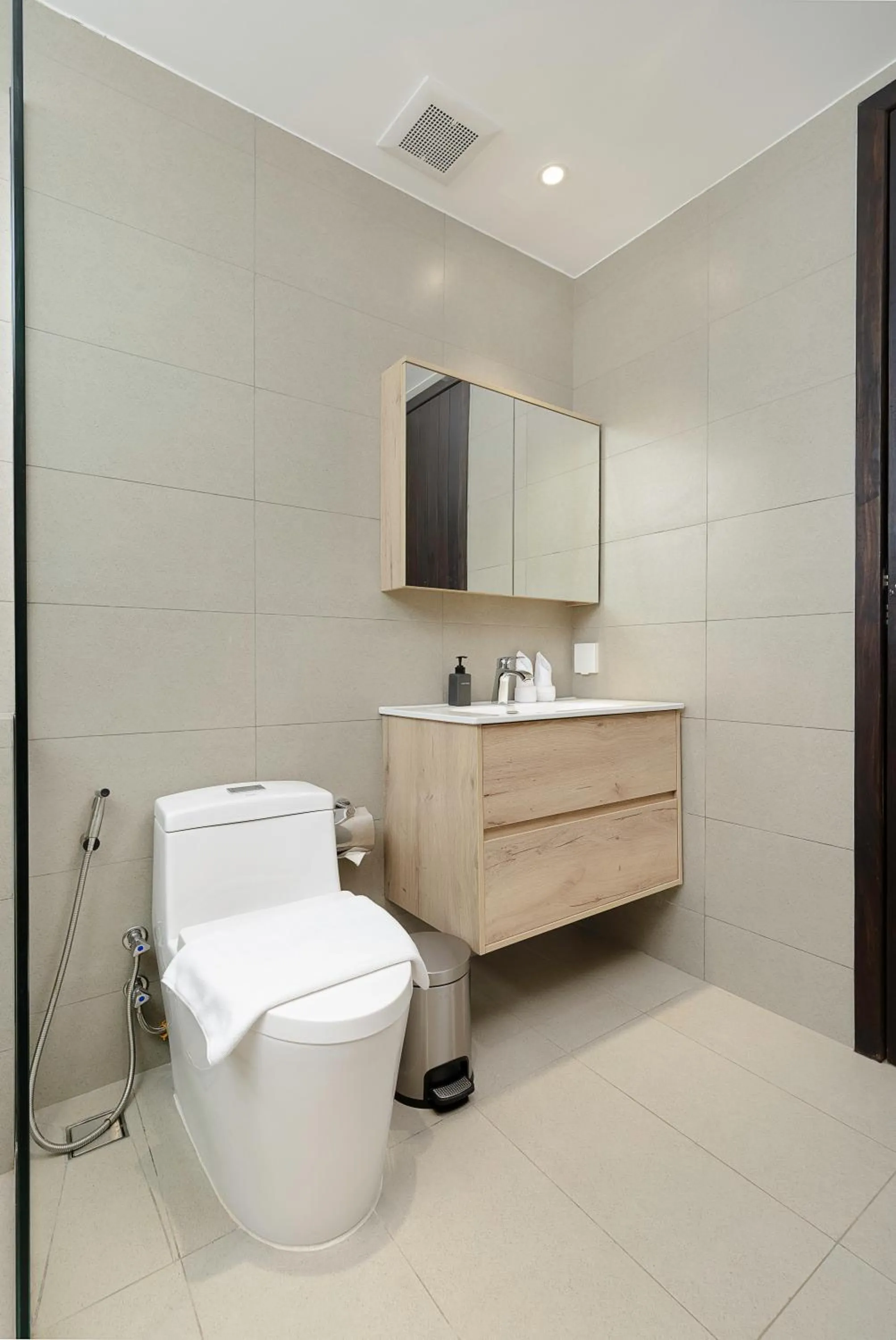 Toilet in Velea@Rose Apple Square