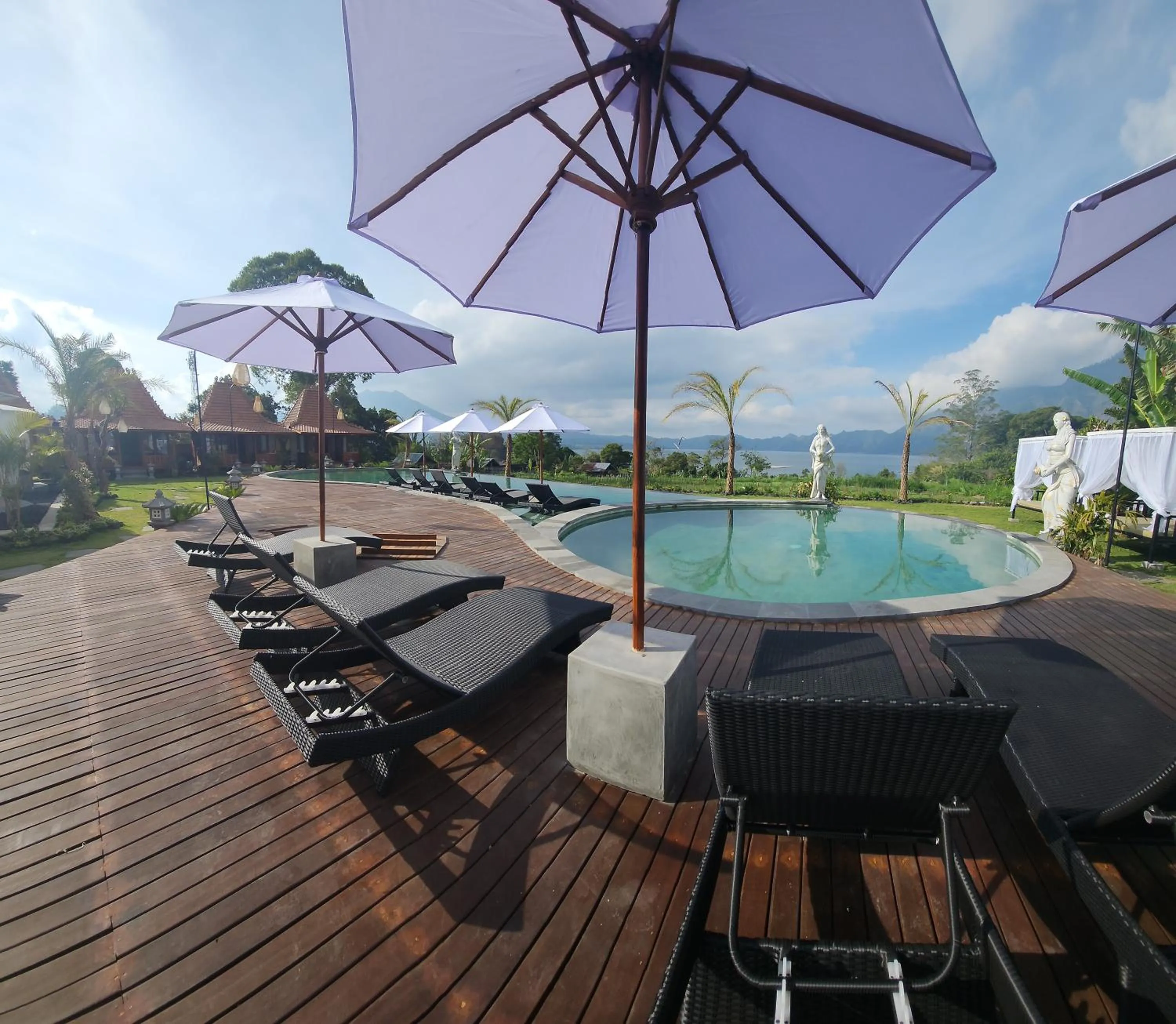 Day in Starlake Villa & Glamping