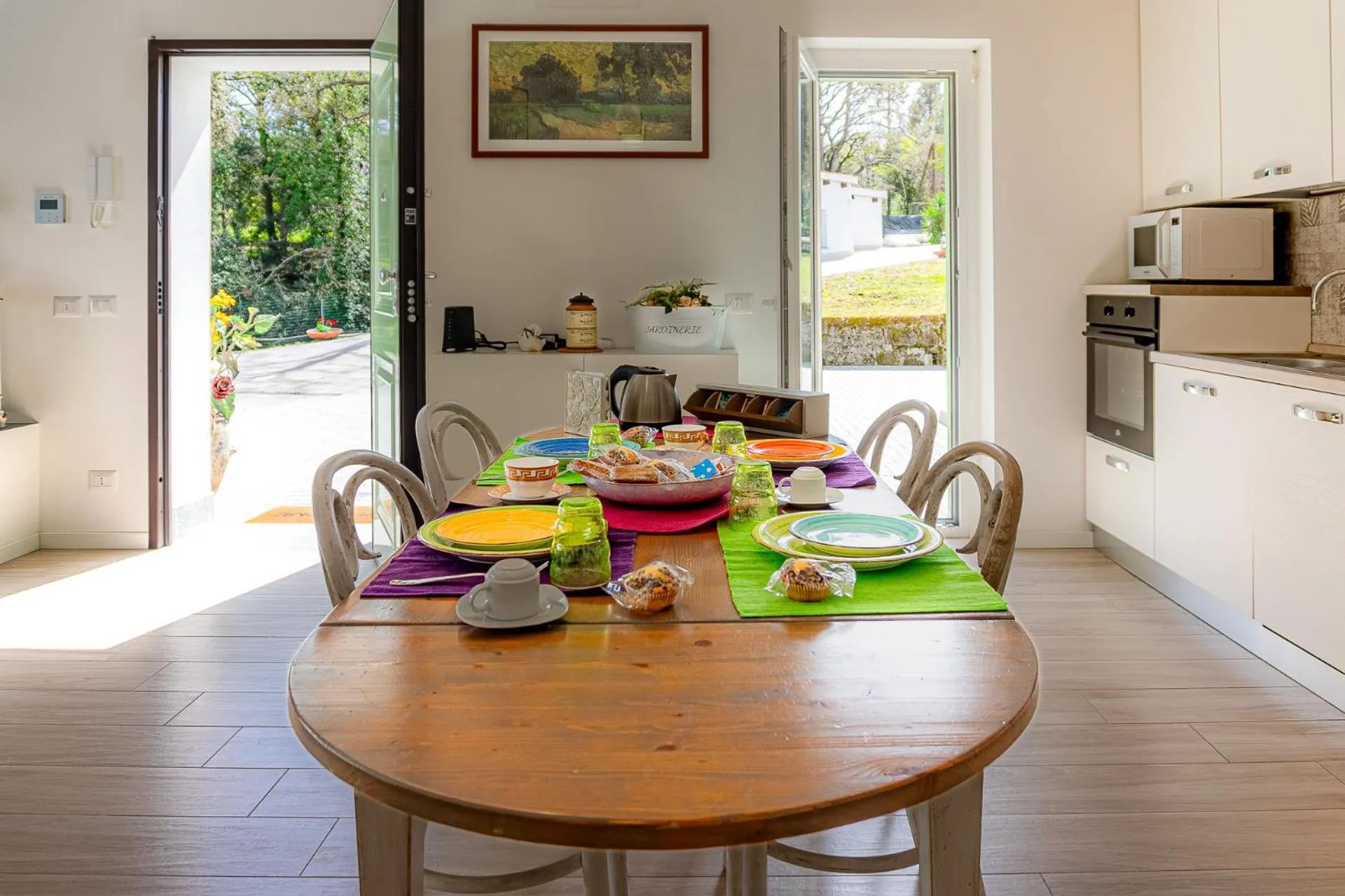 Dining area in Green Woody Home