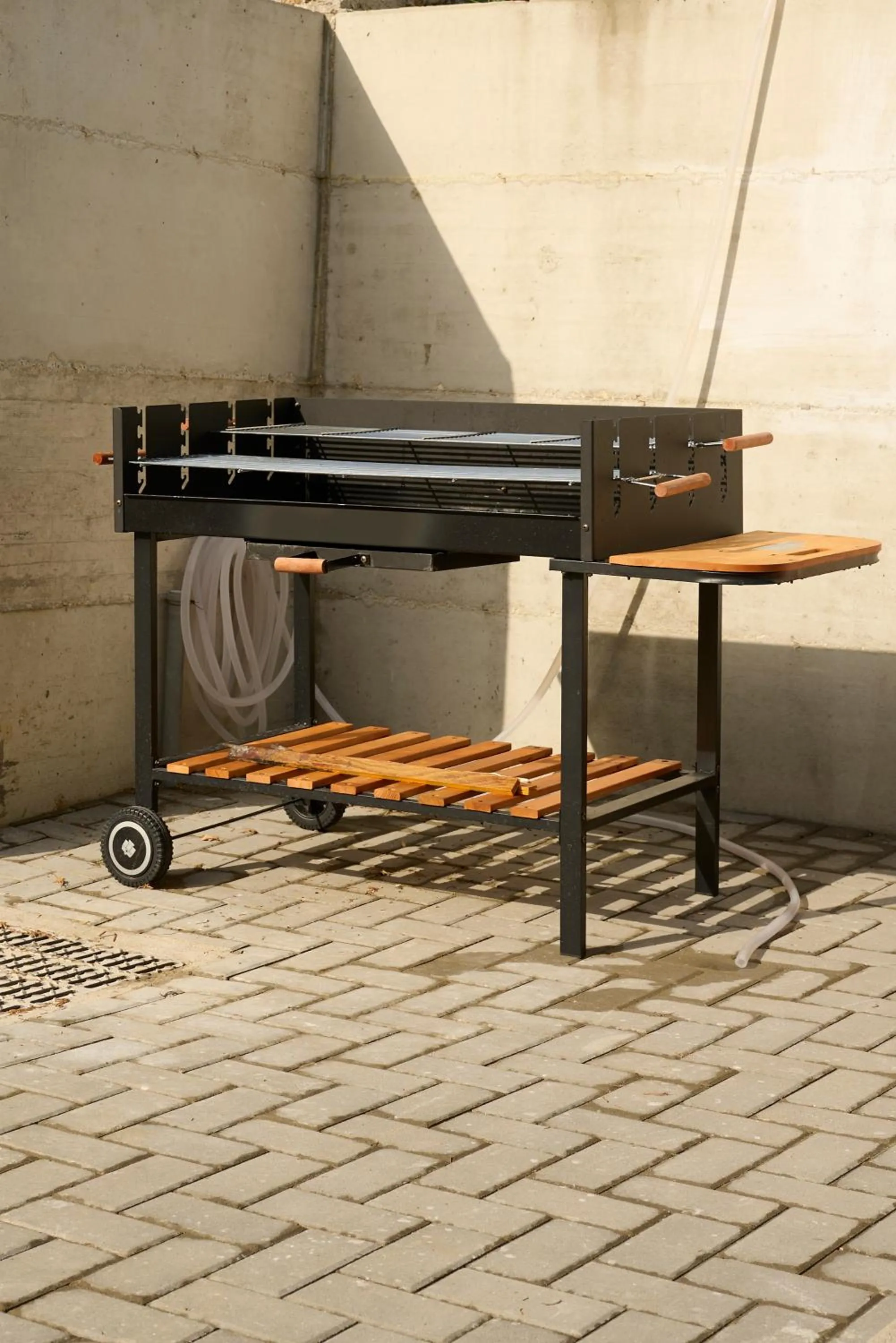 BBQ facilities in Green Woody Home