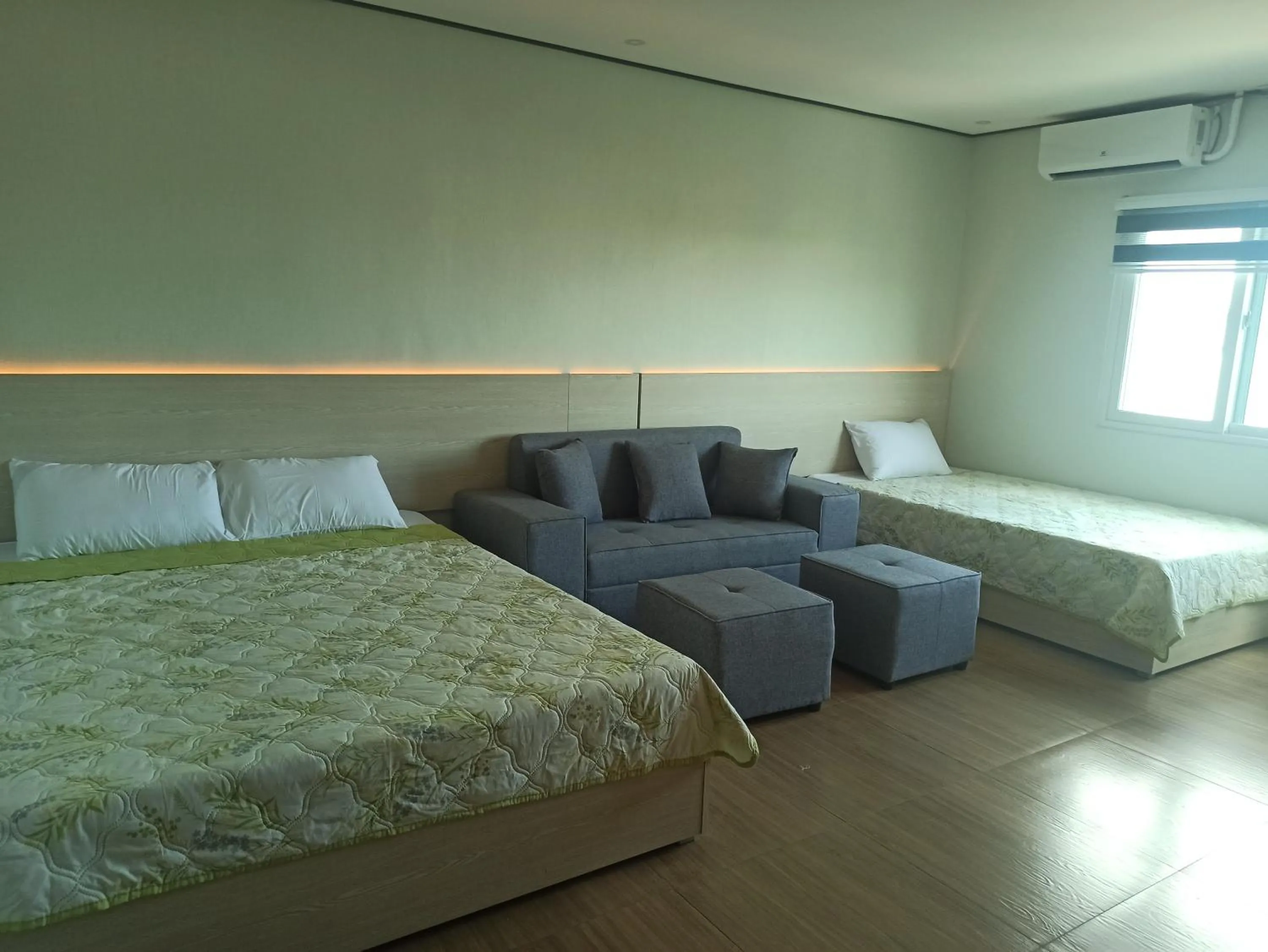 Bed in Emmaus condotel