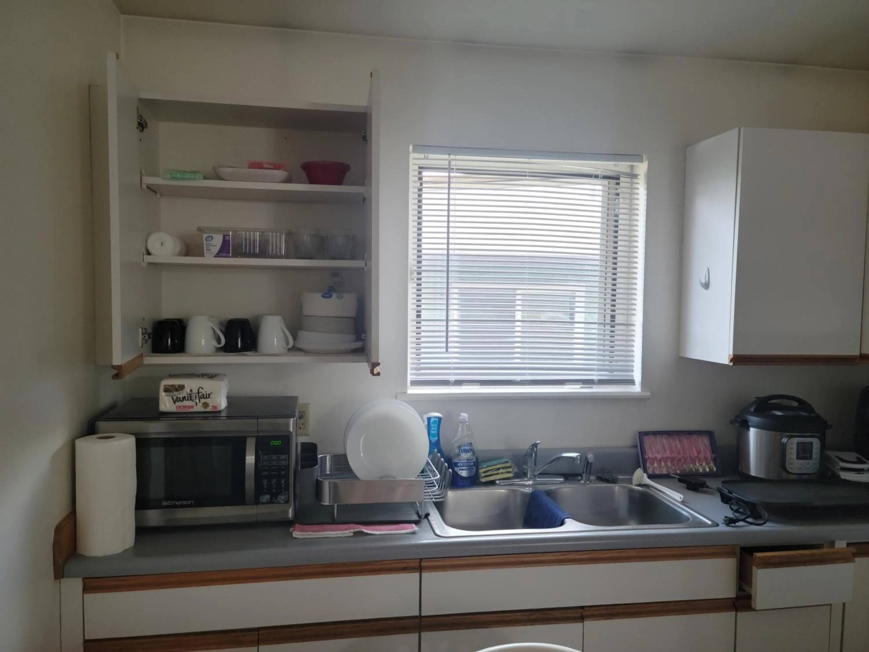 Coffee/tea facilities in RJN