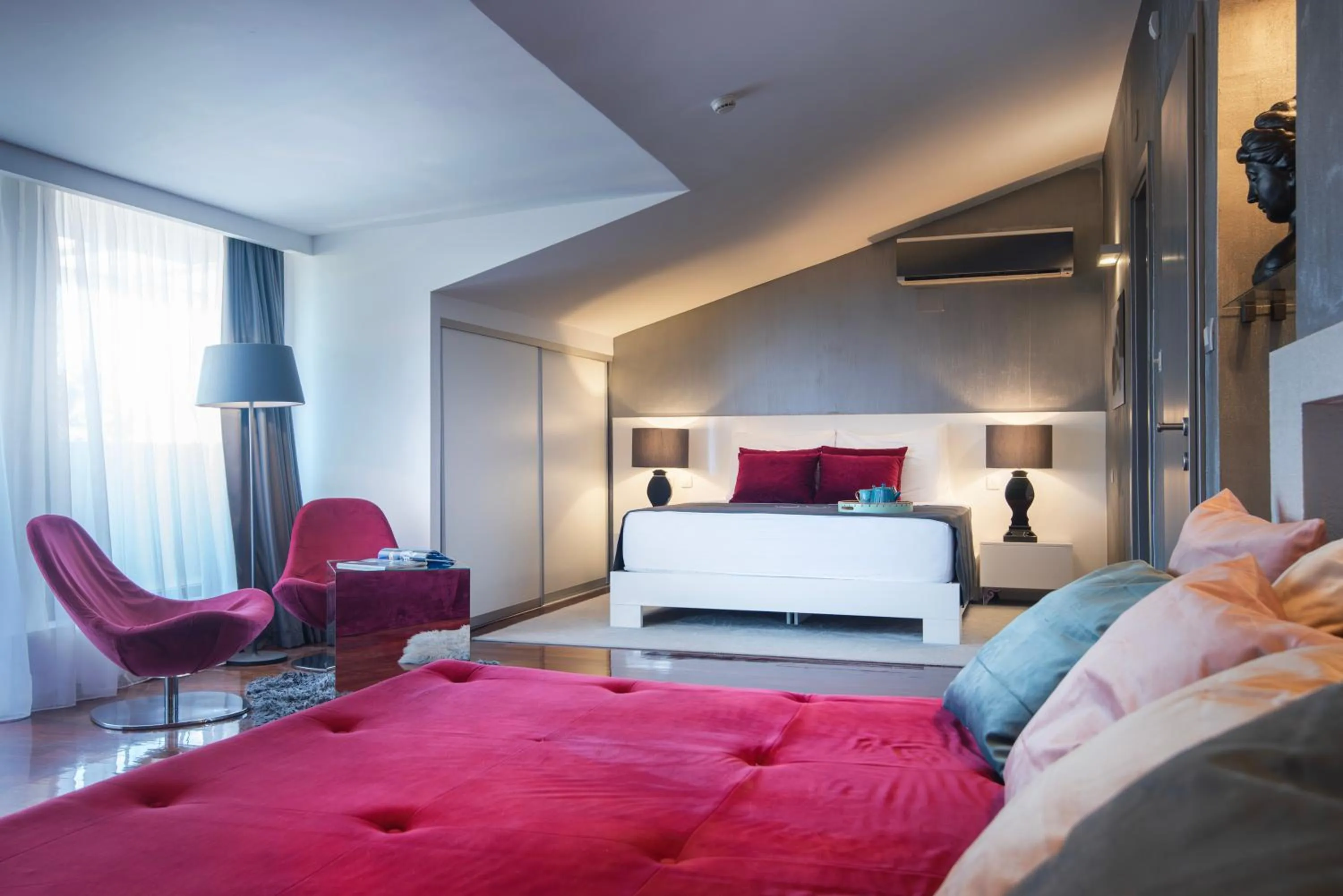 Pool view, Bed in Boutique Hotel Chevalier by Bura Hotels - Adults Only