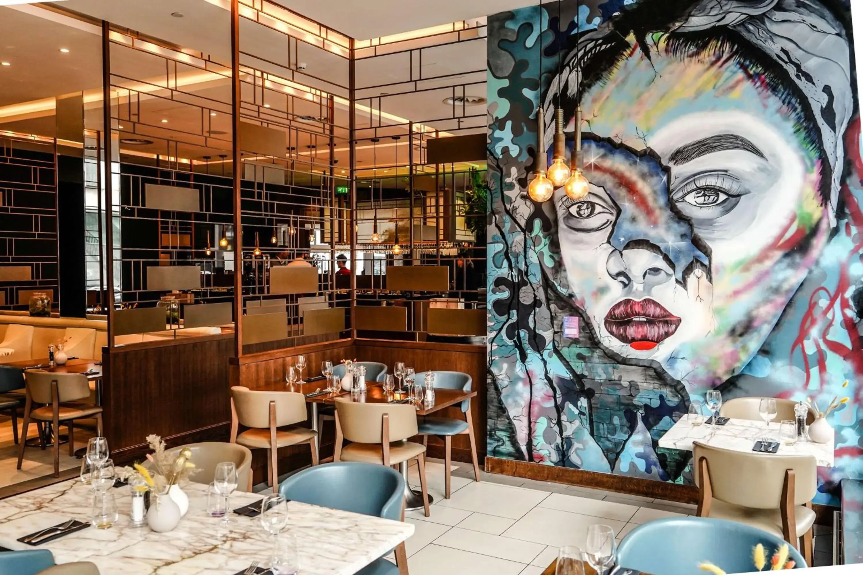 Restaurant/places to eat in Hilton Rotterdam Restaurant/places to eat in Hilton Rotterdam