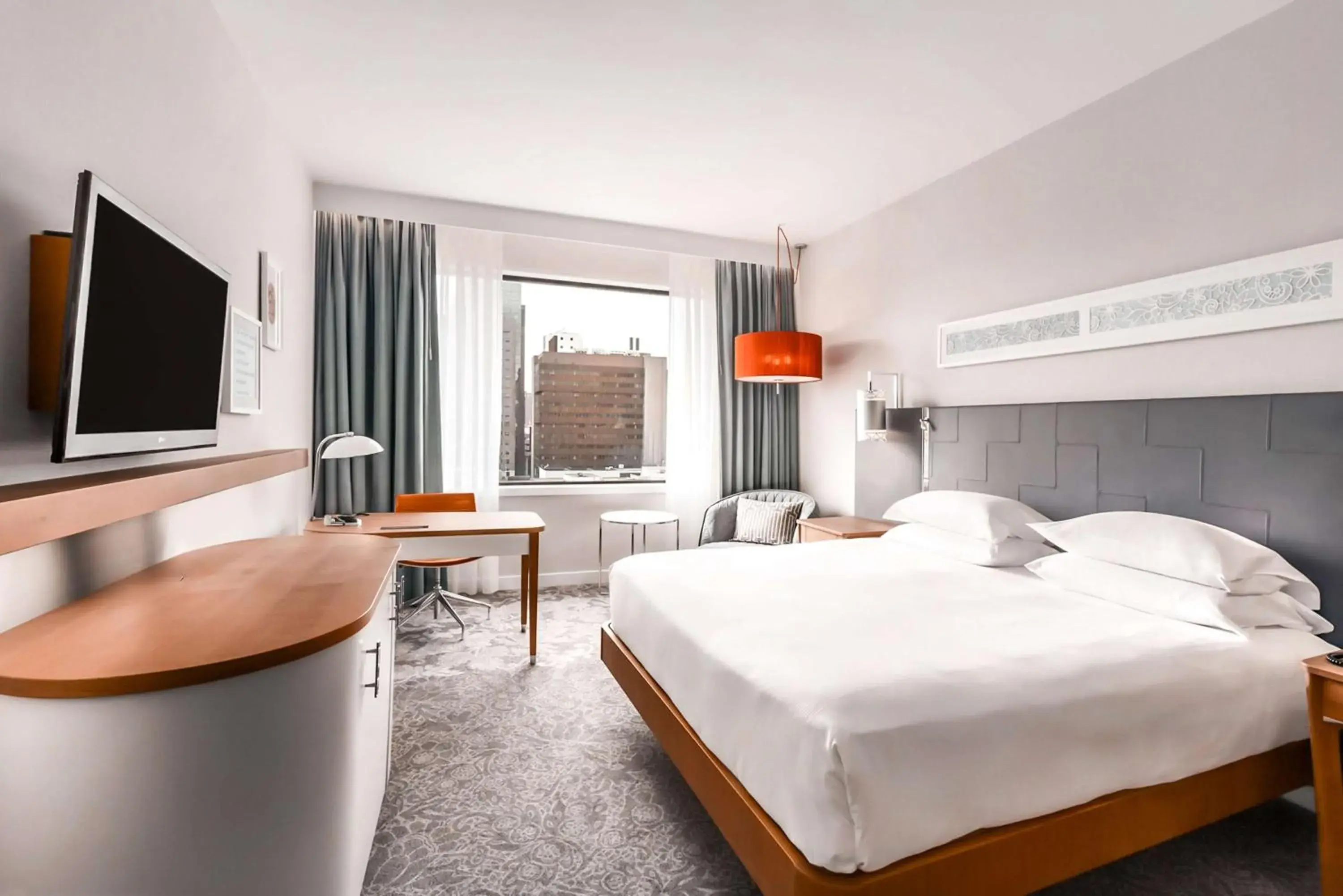 King Guest Room in Hilton Rotterdam King Guest Room in Hilton Rotterdam