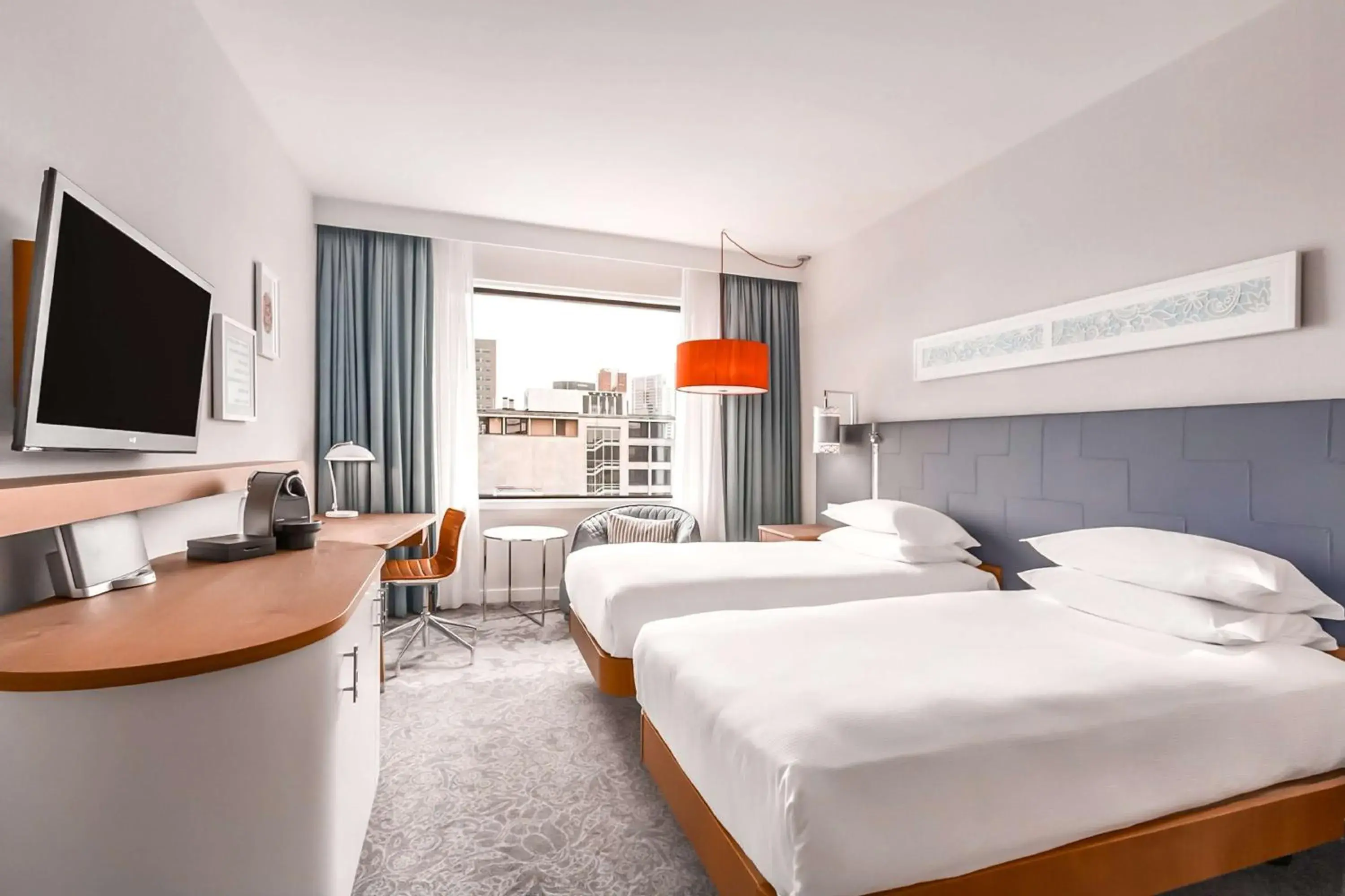 Bedroom, Bed in Hilton Rotterdam Bedroom, Bed in Hilton Rotterdam