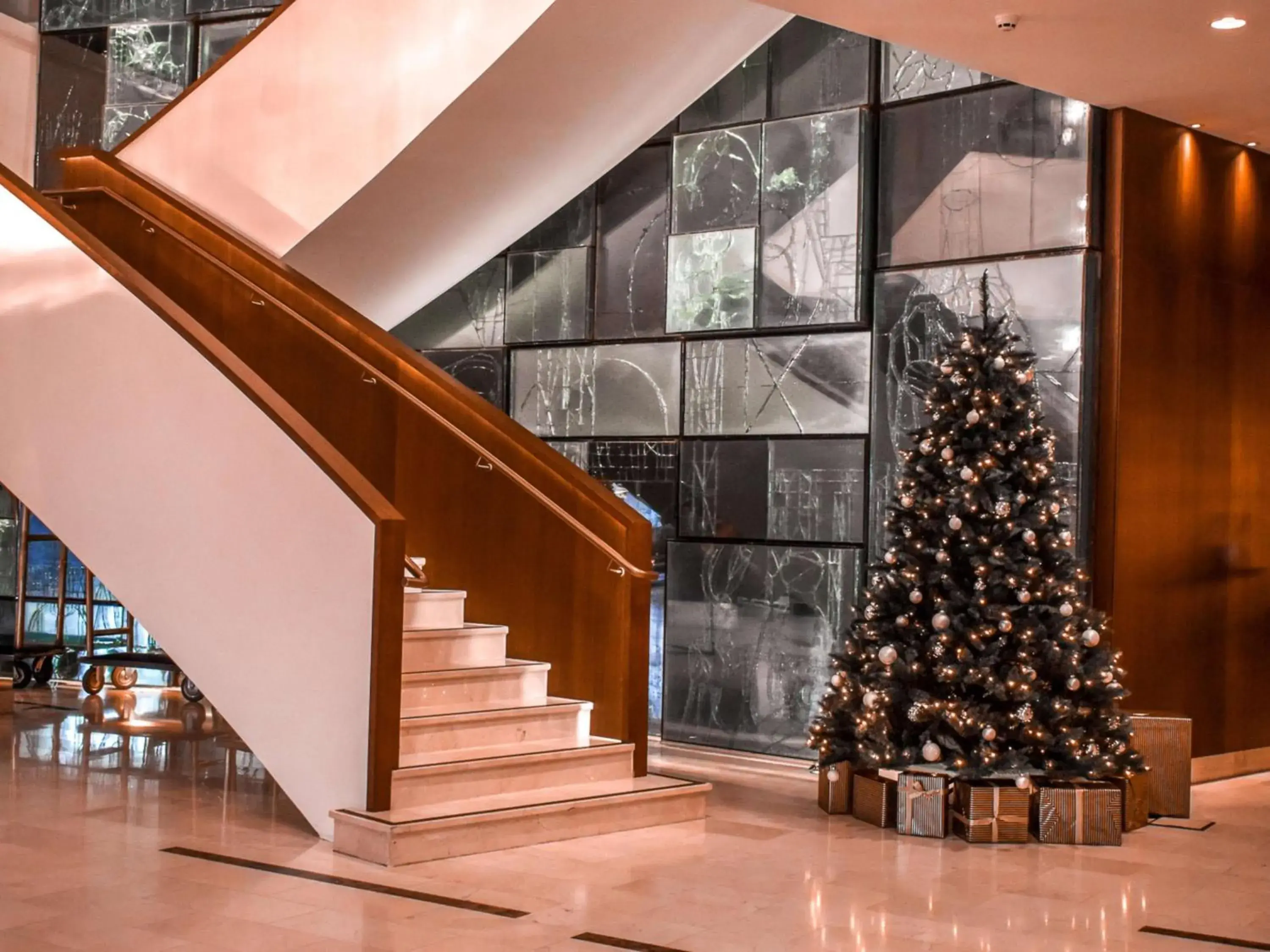 Lobby or reception in Hilton Rotterdam Lobby or reception in Hilton Rotterdam