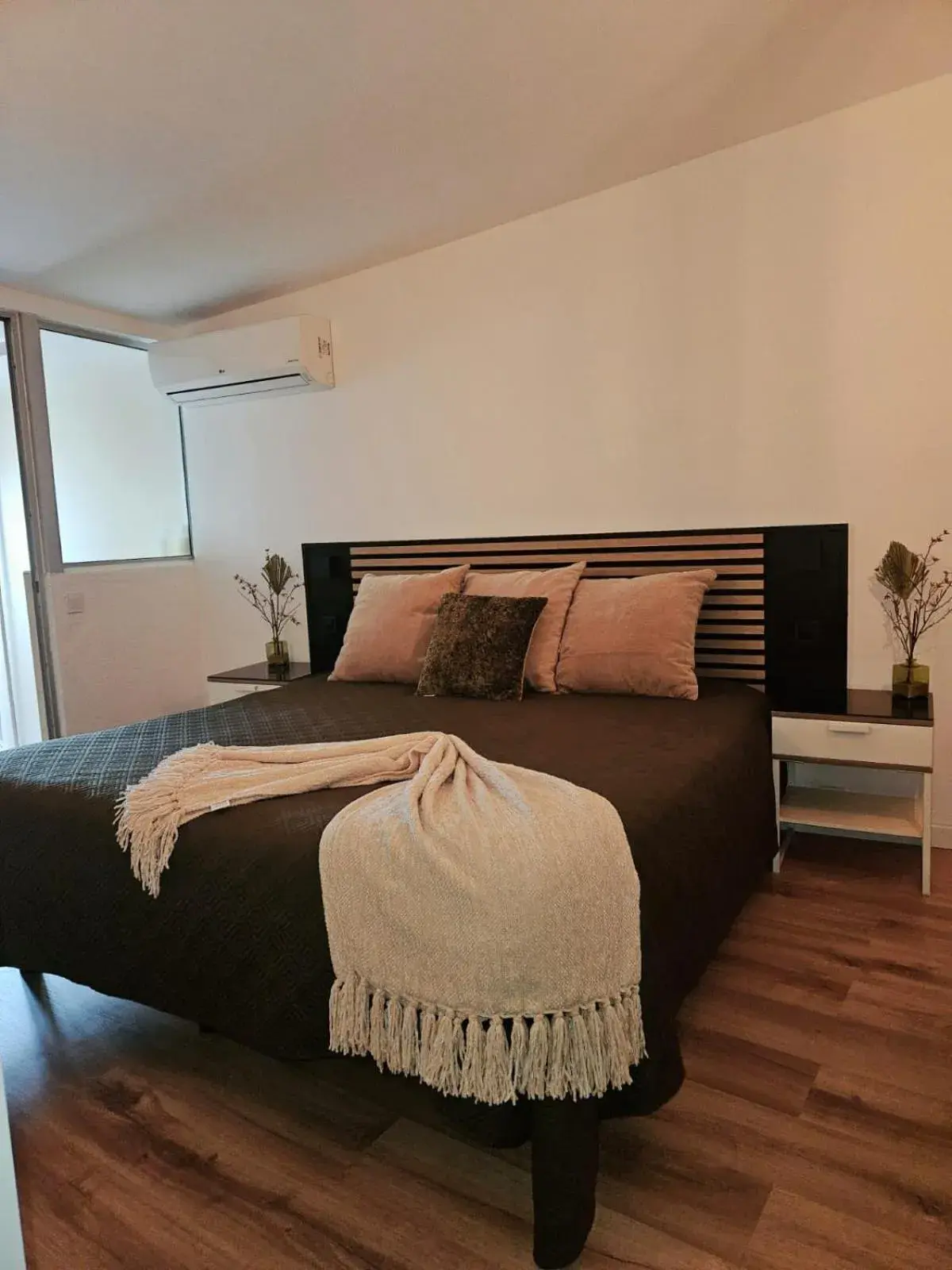 King Room in Alcamim Guesthouse King Room in Alcamim Guesthouse