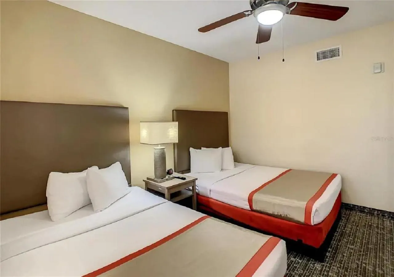 Bedroom, Bed in Cozy Orlando Resort Condo 4Mi from Disney