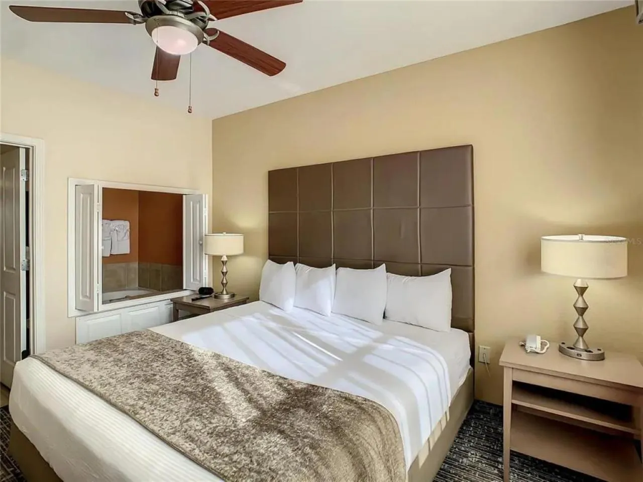 Bedroom, Bed in Cozy Orlando Resort Condo 4Mi from Disney