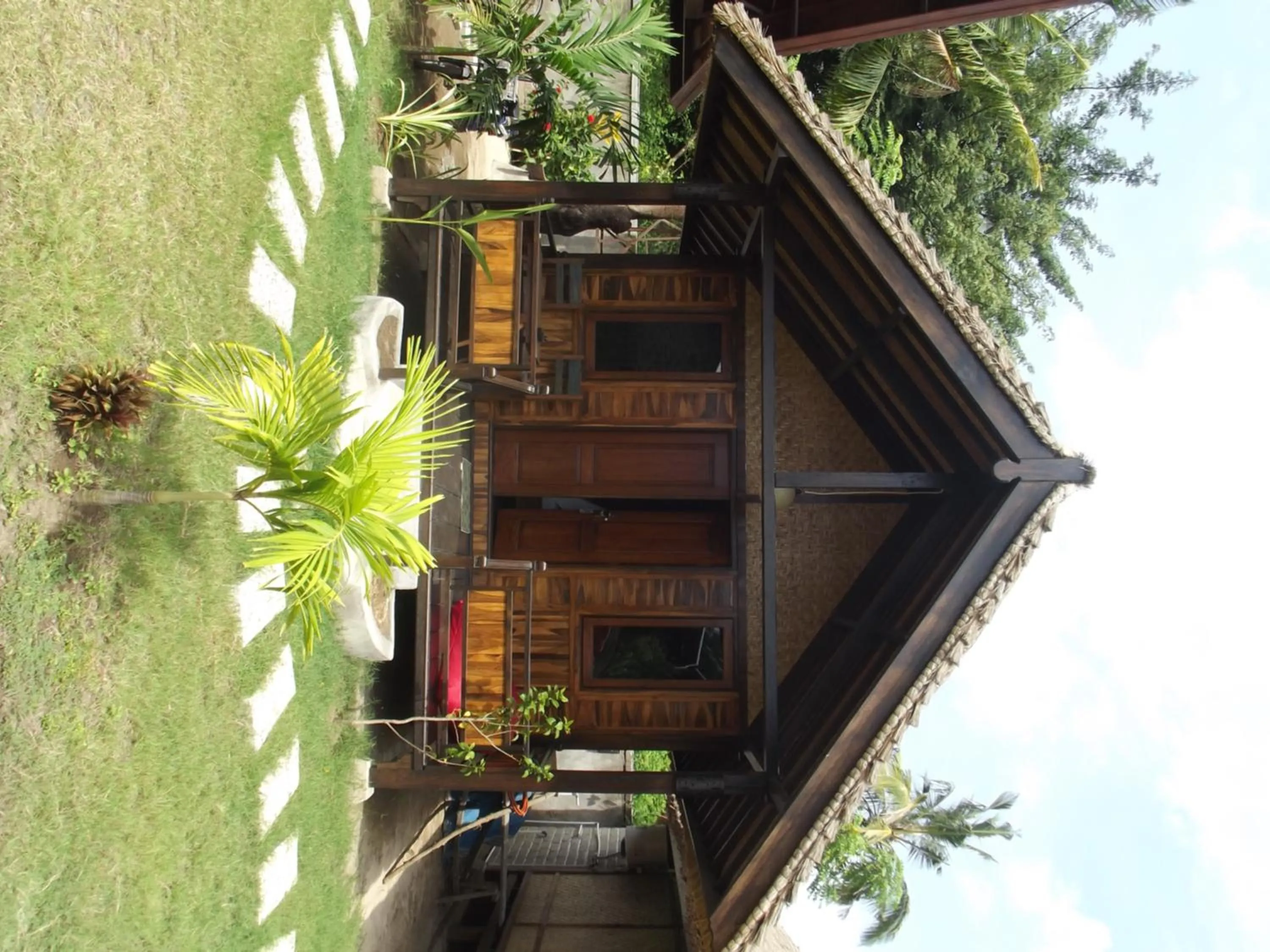 Photo of the whole room in Gili Flush Harmony