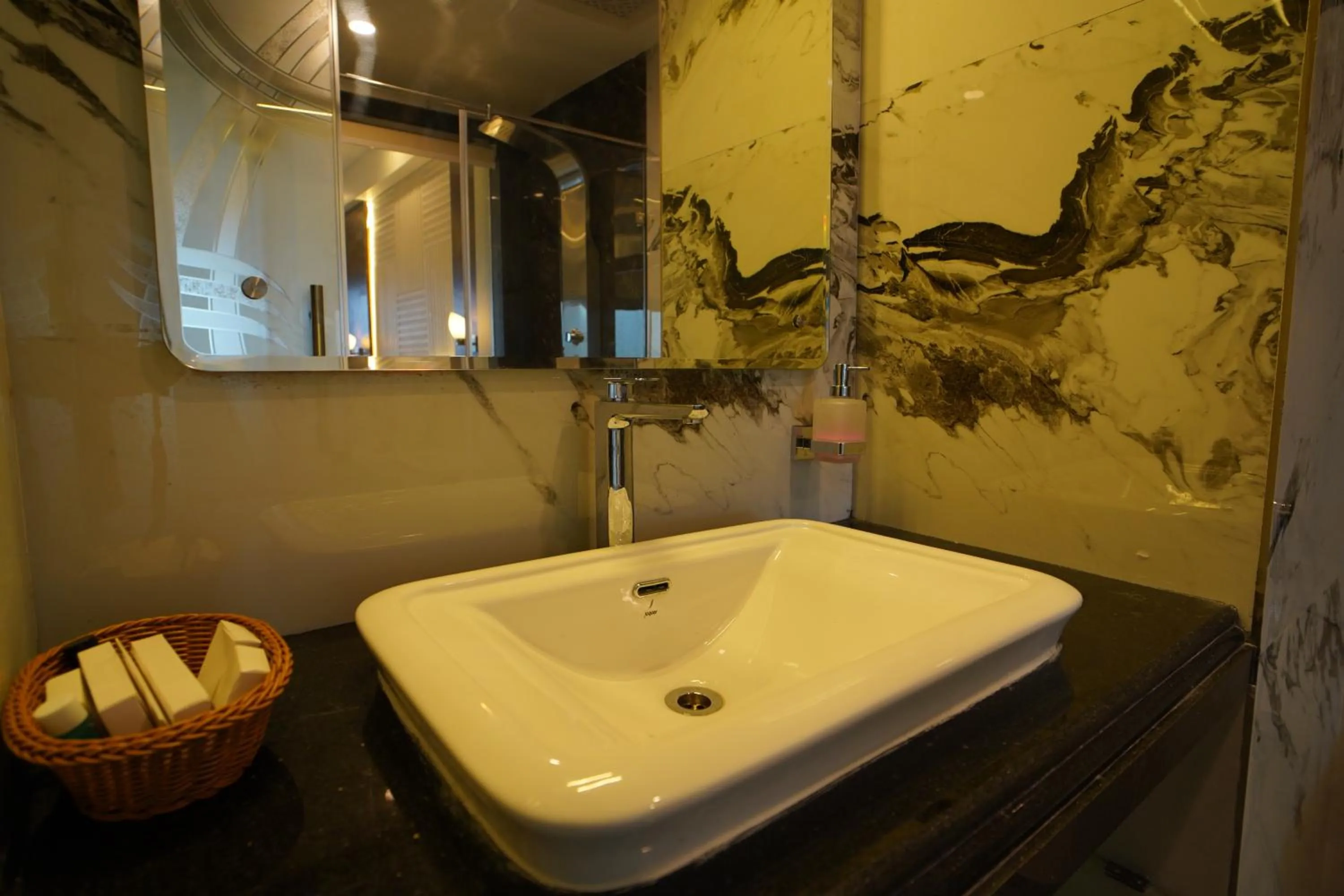 Shanti Seaview Resort & Spa