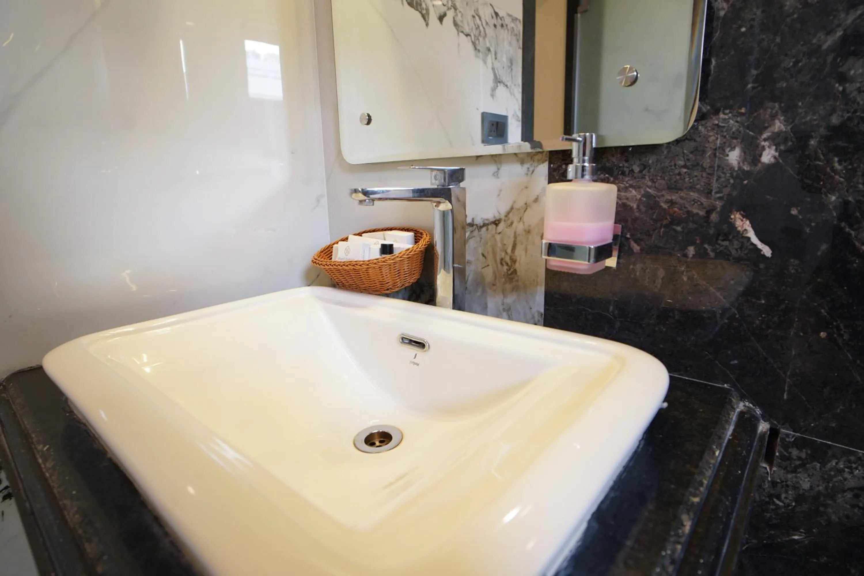 Shanti Seaview Resort & Spa