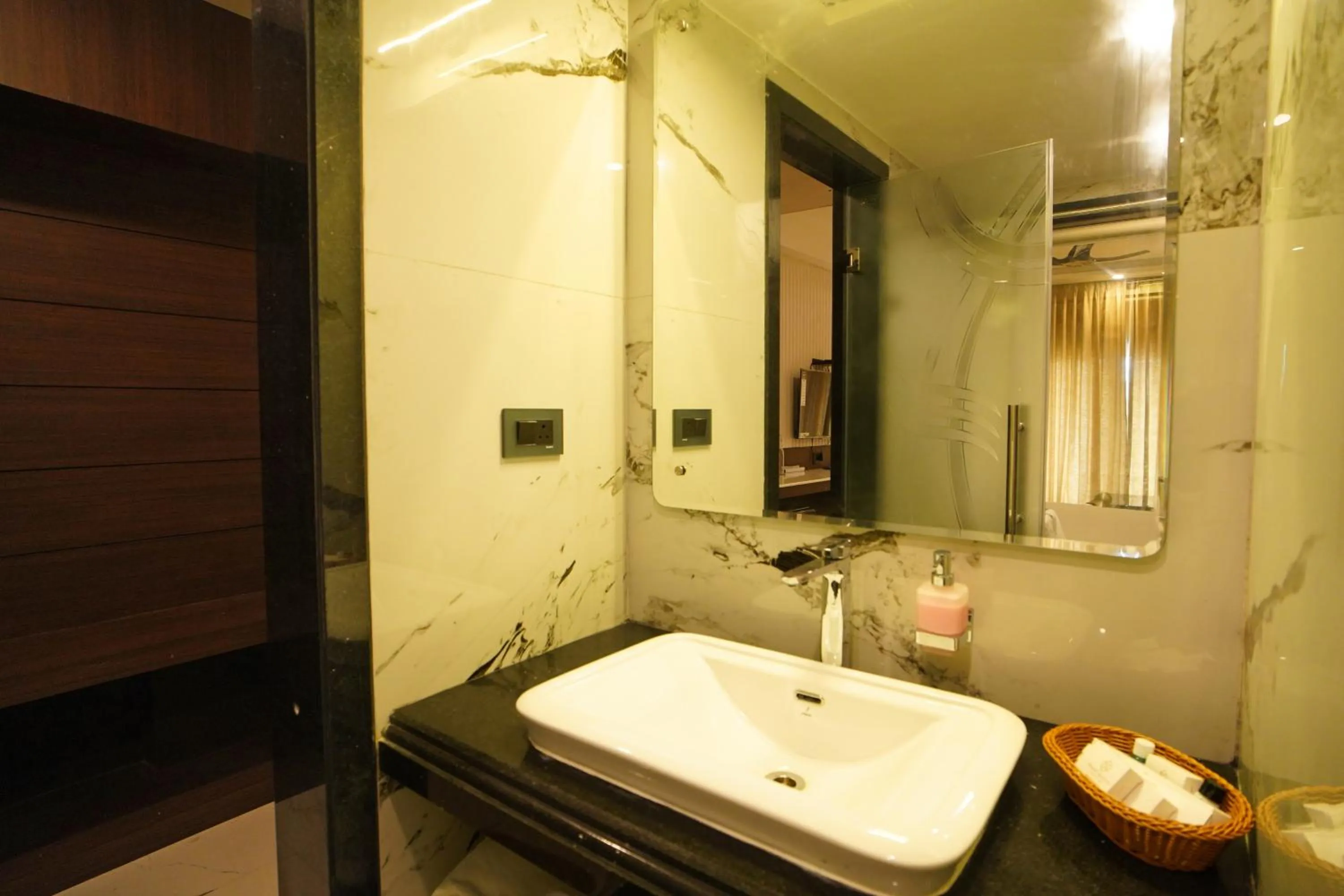 Shanti Seaview Resort & Spa