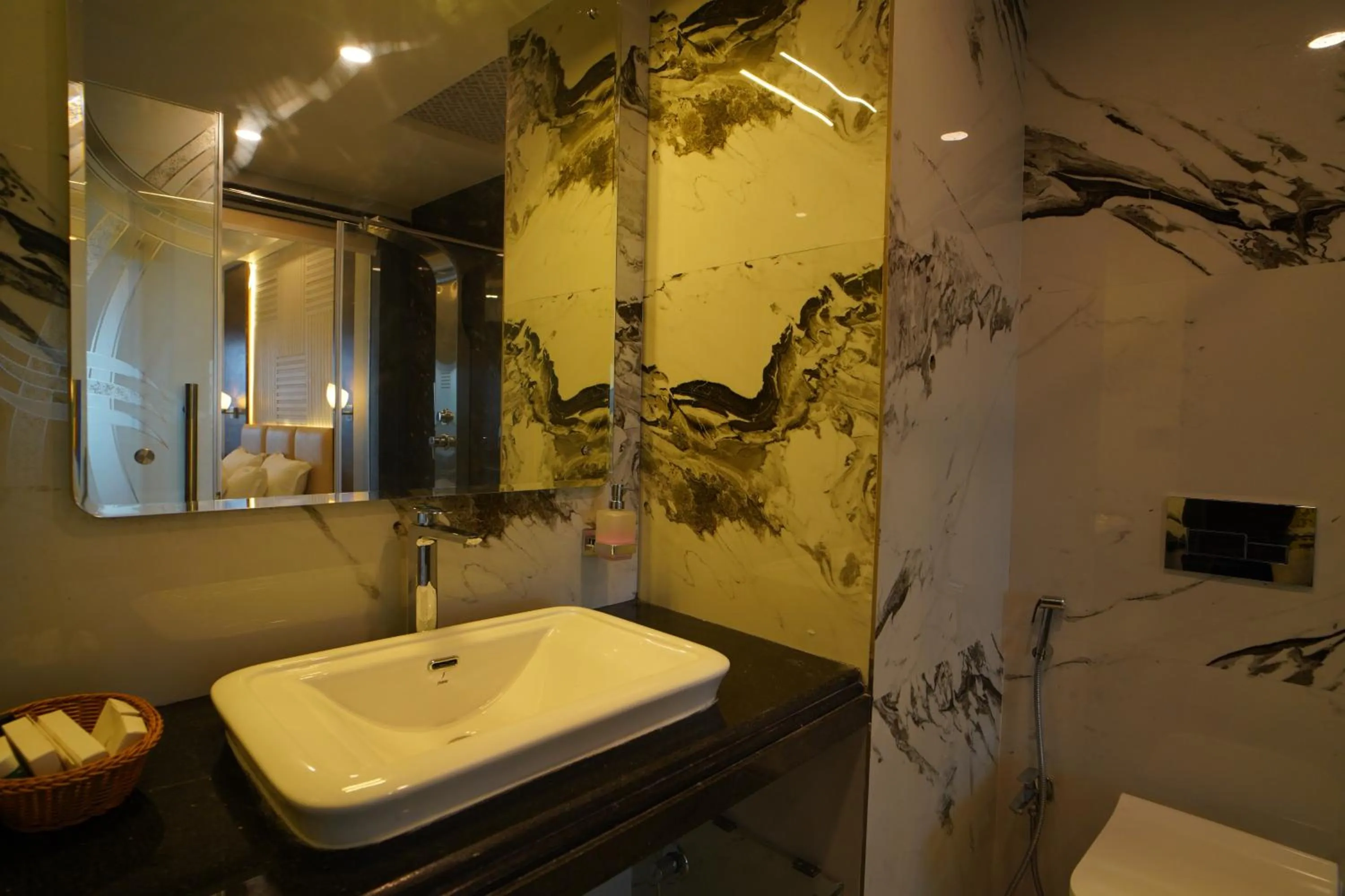 Shanti Seaview Resort & Spa